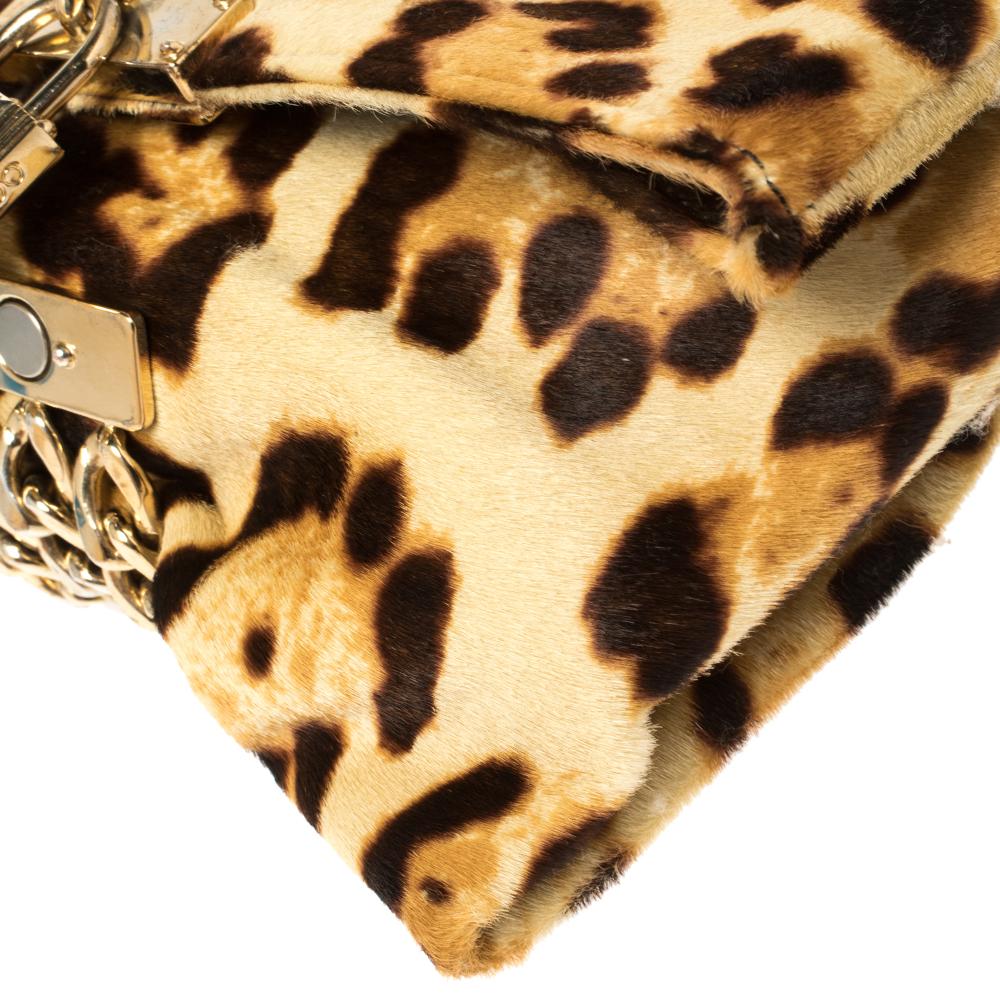 Jimmy Choo Chandra Clutch aus Kalbshaar mit Leopardenmuster in Beige/Braun 4