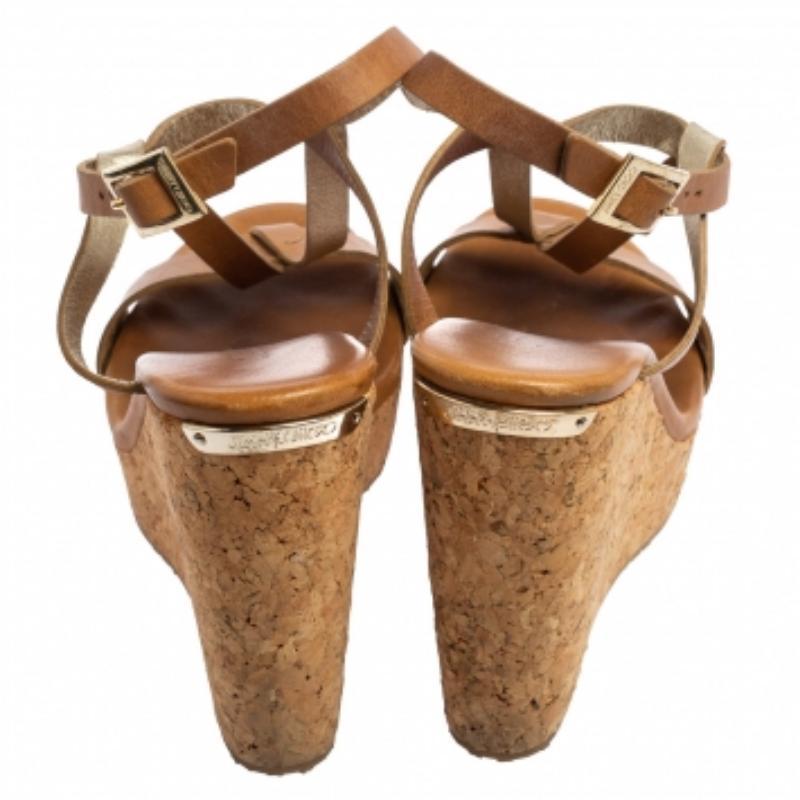 Jimmy Choo - Sandales compensées à lanières en cuir beige/or, taille 38,5 1
