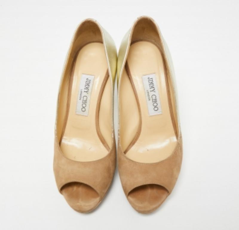 Jimmy Choo Beige/Gold Suede and Leather Peep-Toe Platform Pumps Size 37.5 In Good Condition For Sale In Dubai, Al Qouz 2