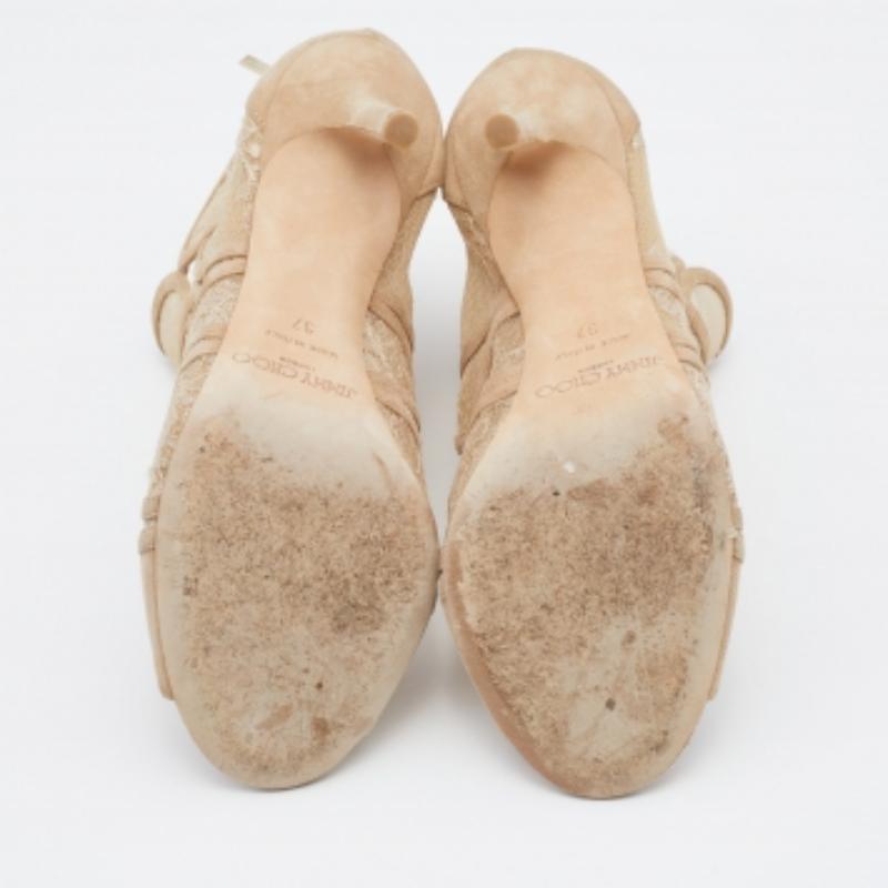 Jimmy Choo - Bottines montantes en dentelle et daim beige, taille 37 en vente 3