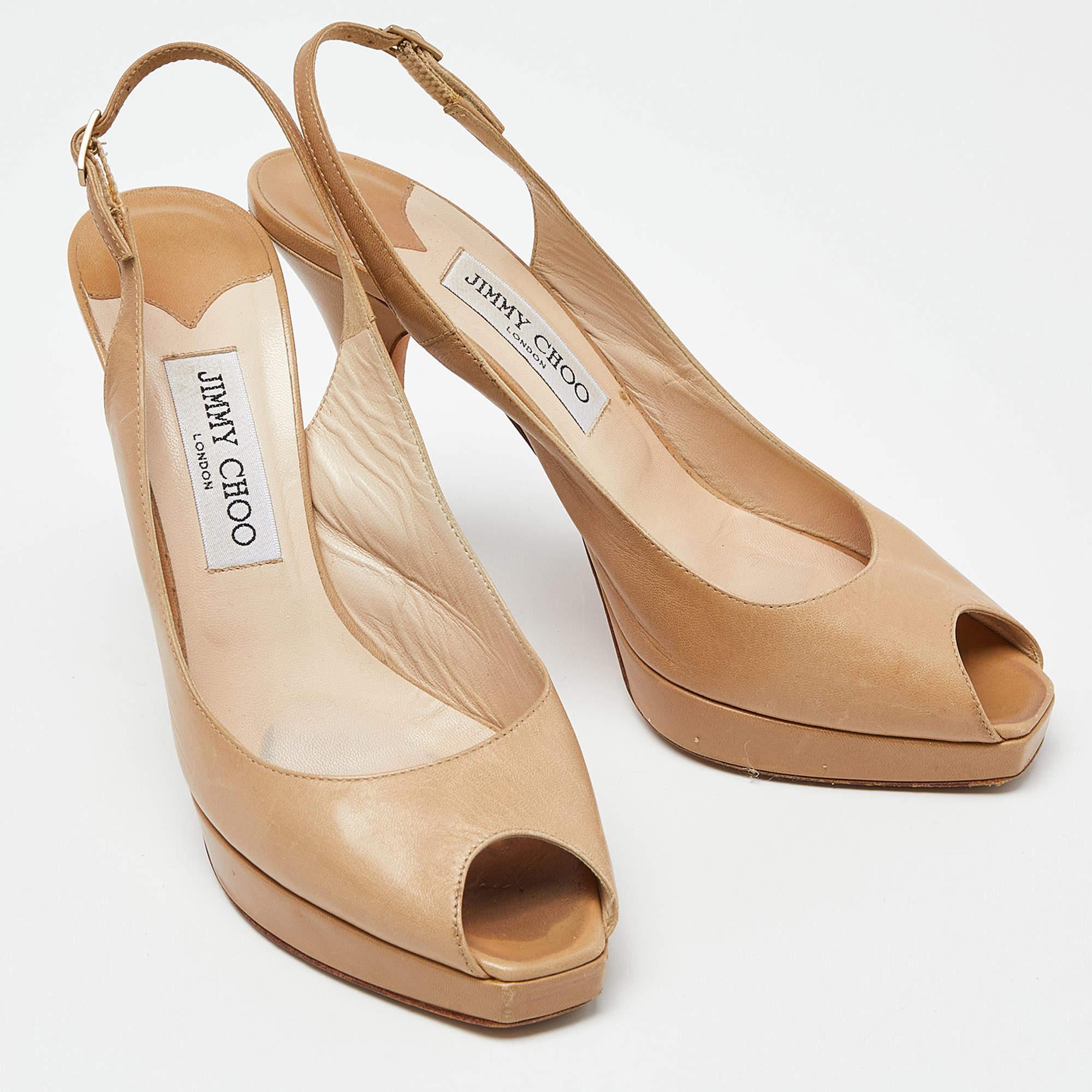 Women's Jimmy Choo Beige Leather Platform Pumps Size 39 For Sale