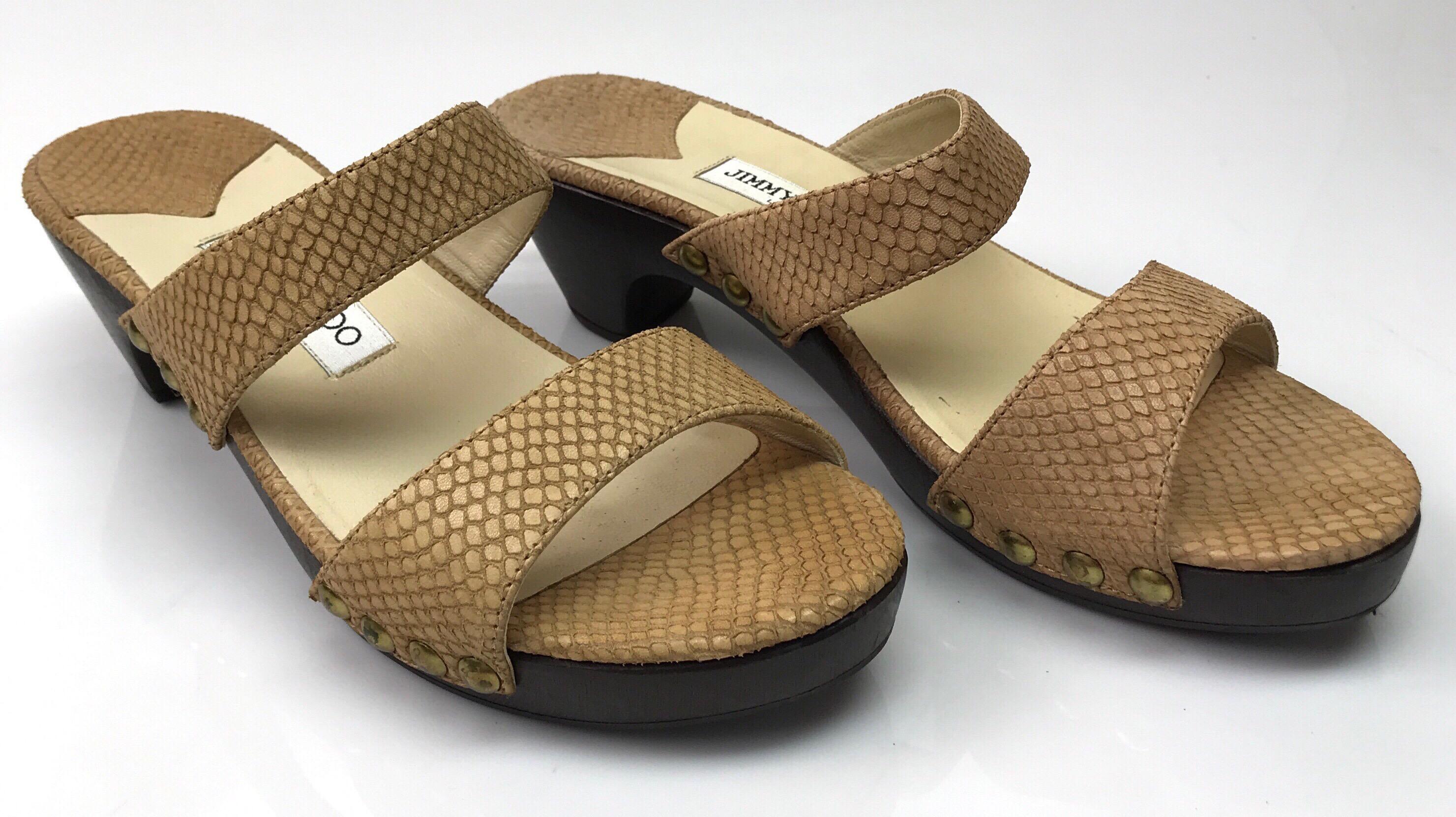 Jimmy Choo Beige Eidechsen-Schleifen - 40 im Zustand „Gut“ im Angebot in West Palm Beach, FL
