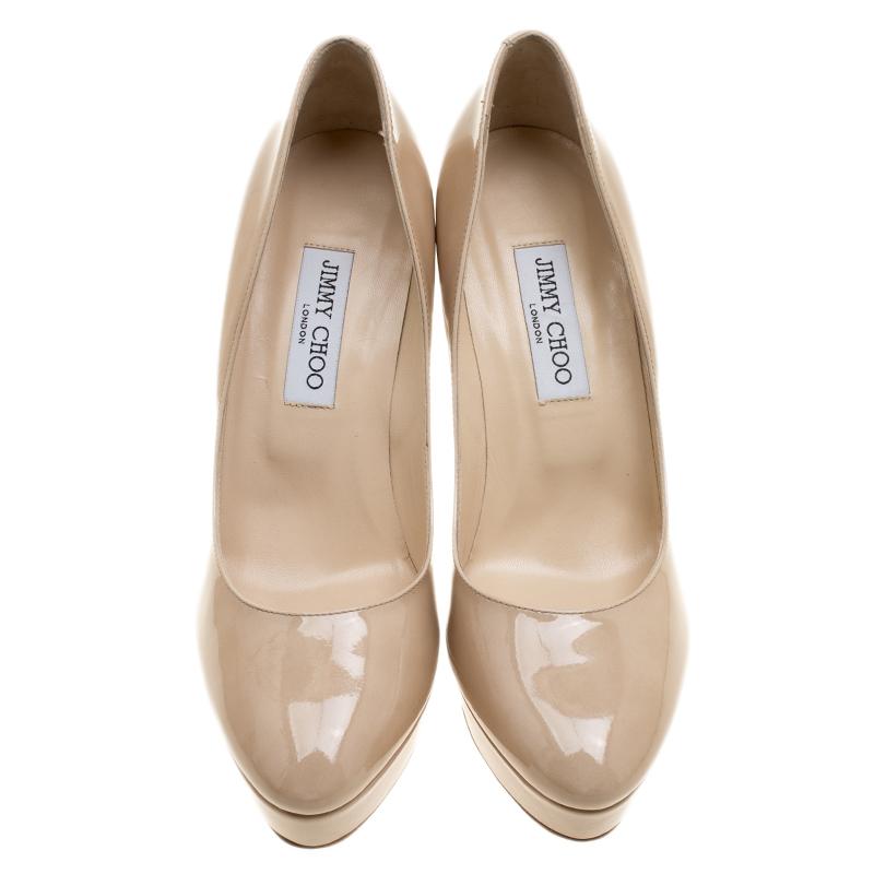 Jimmy Choo Beige Patent Leather Alex Platform Pumps Size 40.5 In New Condition In Dubai, Al Qouz 2