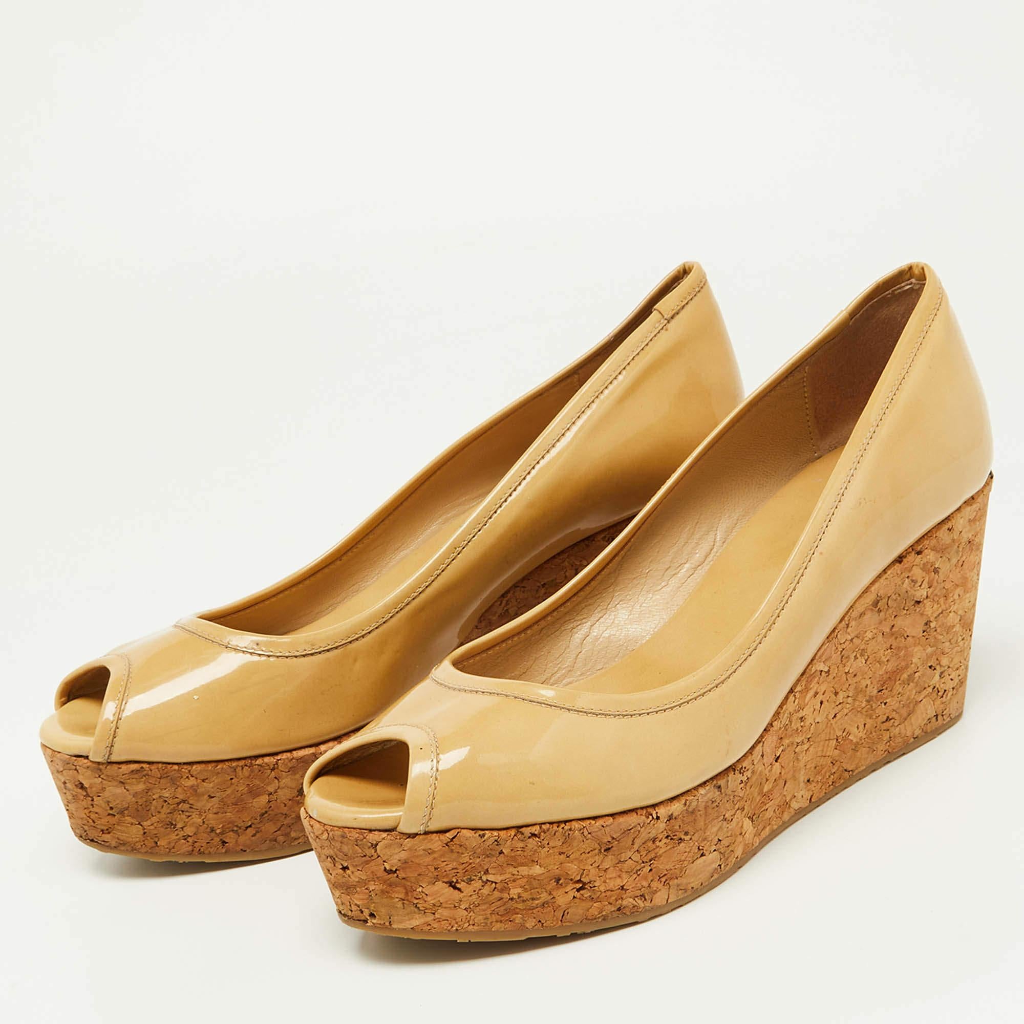 Make a chic style statement with these designer pumps. They showcase sturdy heels and durable soles perfect for your fashionable outings
