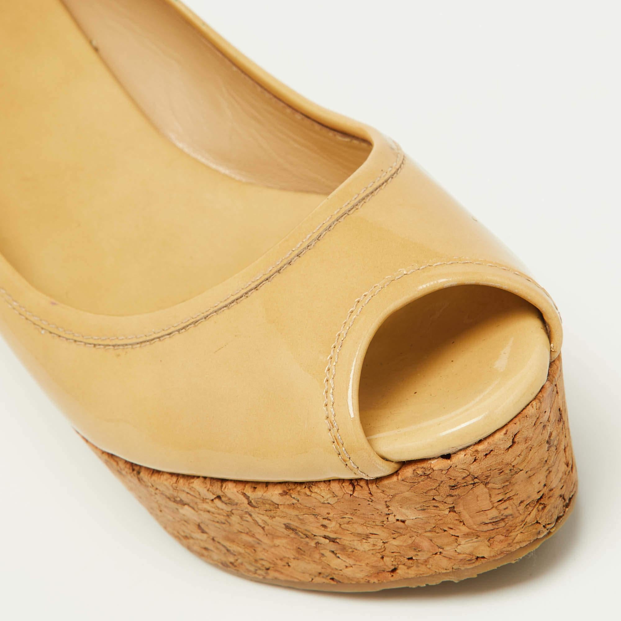 Jimmy Choo Beige Patent Leather Cork Wedge Parley Pumps Size 39 For Sale 3