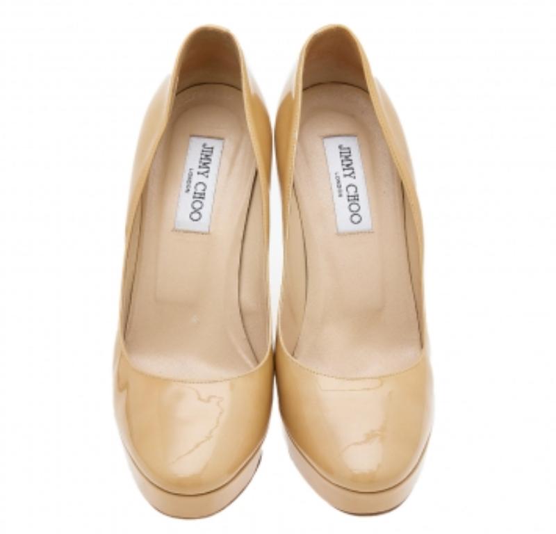 Jimmy Choo Beige Patent Leather Cosmic Platform Pumps Size 40 In Fair Condition For Sale In Dubai, Al Qouz 2