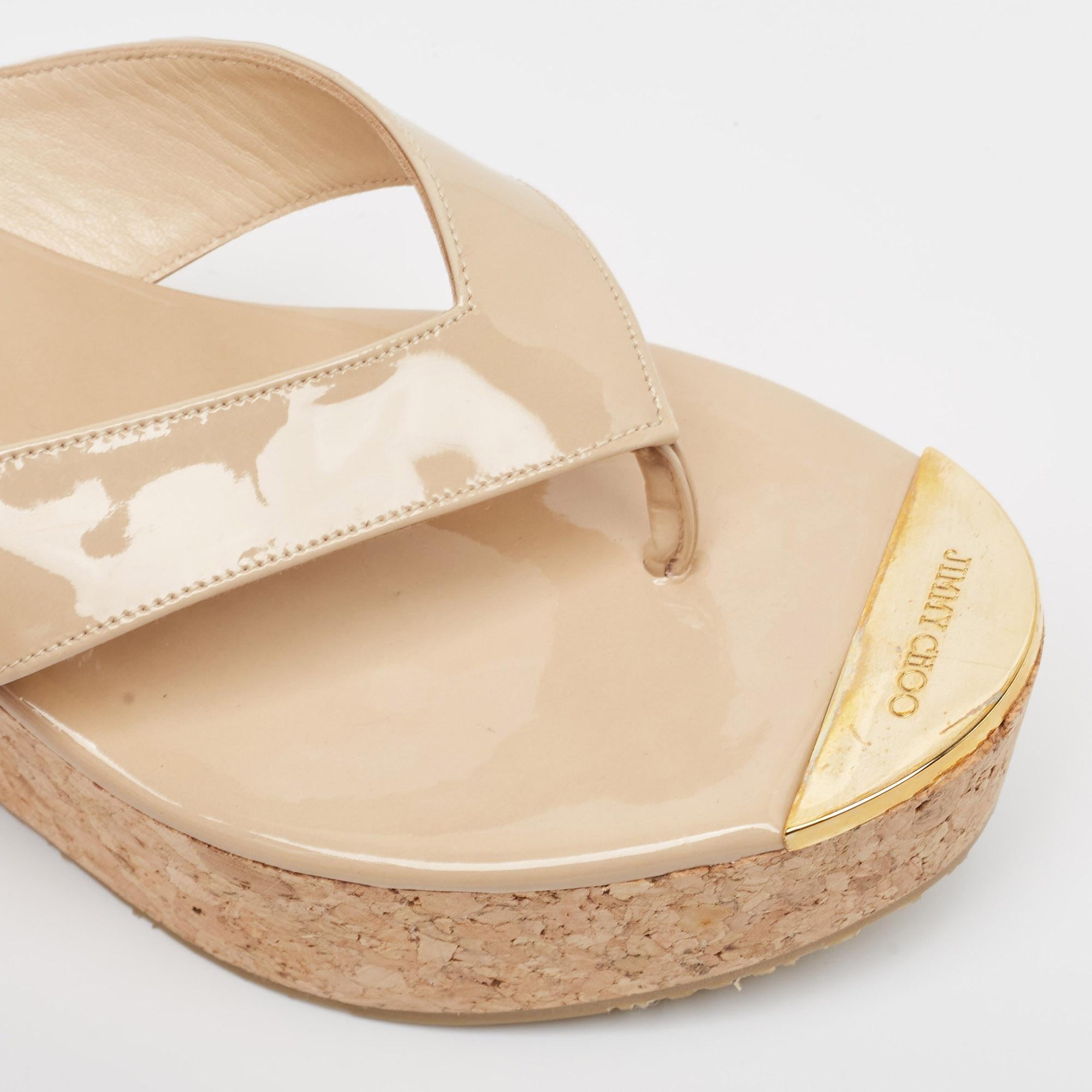 Jimmy Choo Beige Patent Leather Pathos Thong Cork Wedge Slides Size 37.5 For Sale 3