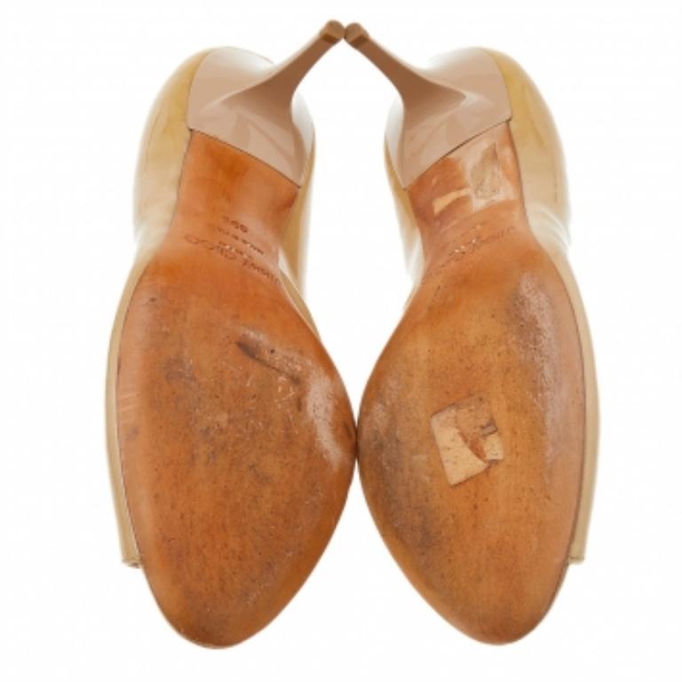 Jimmy Choo escarpins à bout ouvert en cuir verni beige, taille 39,5 2