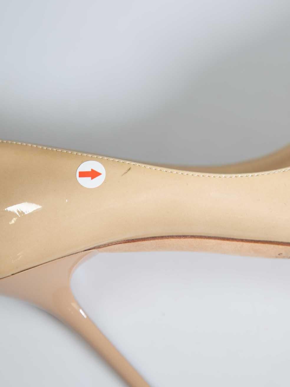 Jimmy Choo Beige Patent Leather Pointed-Toe Pumps Size IT 35.5 For Sale 2