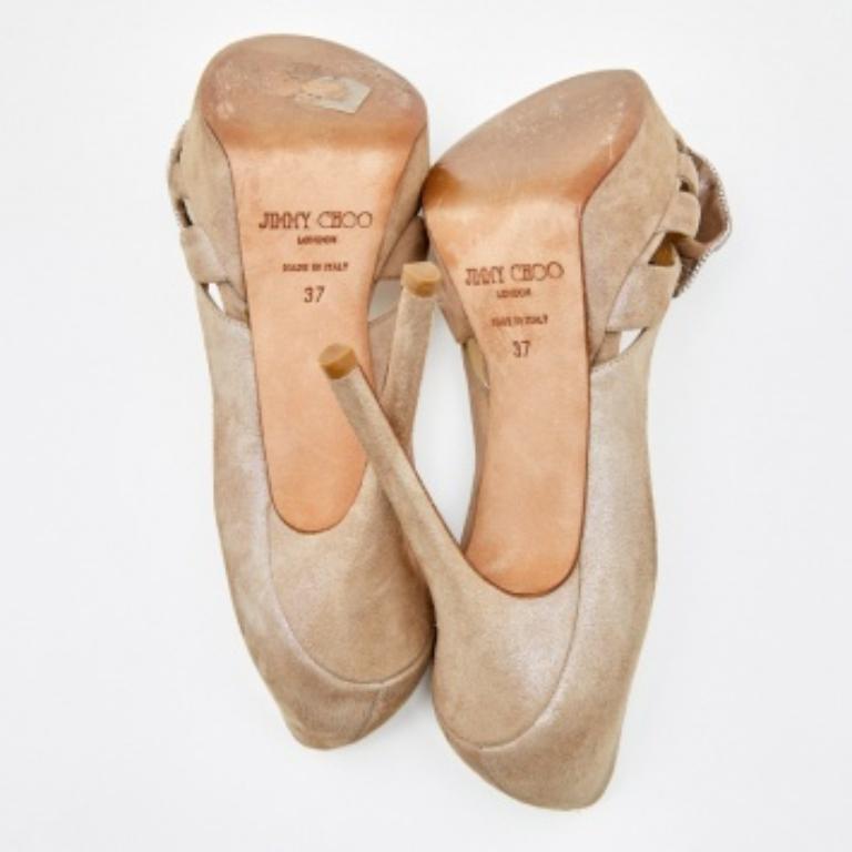 Jimmy Choo Beige Suede Talva Crystal Bow Peep Toe Platform Pumps Size 37 For Sale 2