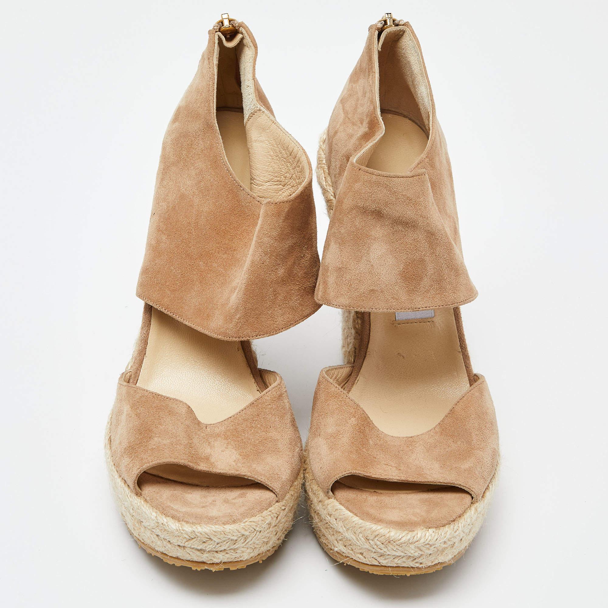 Jimmy Choo Beige Suede Wedge Espadrille Ankle Strap Sandals Size 38.5 In Good Condition For Sale In Dubai, Al Qouz 2
