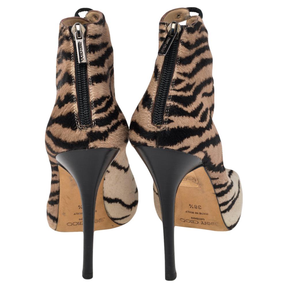 Jimmy Choo Black/Beige Calf Hair Zebra Print Lace Up Sandals Size 38.5 In Good Condition For Sale In Dubai, Al Qouz 2