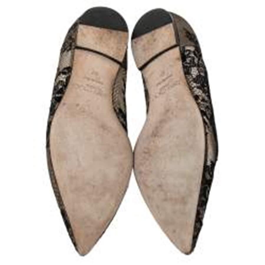 Jimmy Choo Black/Beige Mesh And Lace Romy Pointed Ballerina Size 37 In Good Condition In Dubai, Al Qouz 2