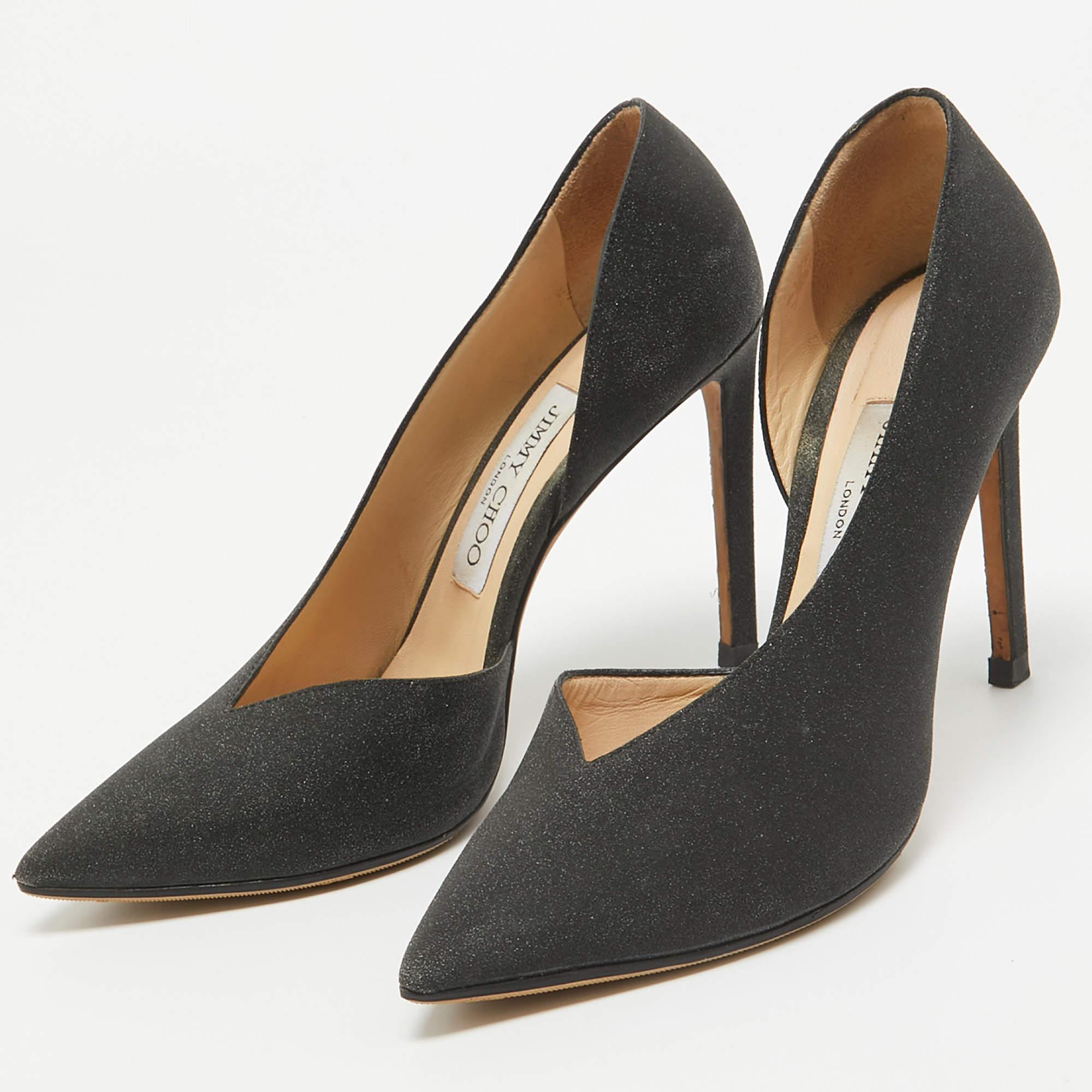 Discover footwear elegance with these Jimmy Choo womens pumps. Meticulously designed these heels marry fashion and comfort ensuring you shine in every setting.
