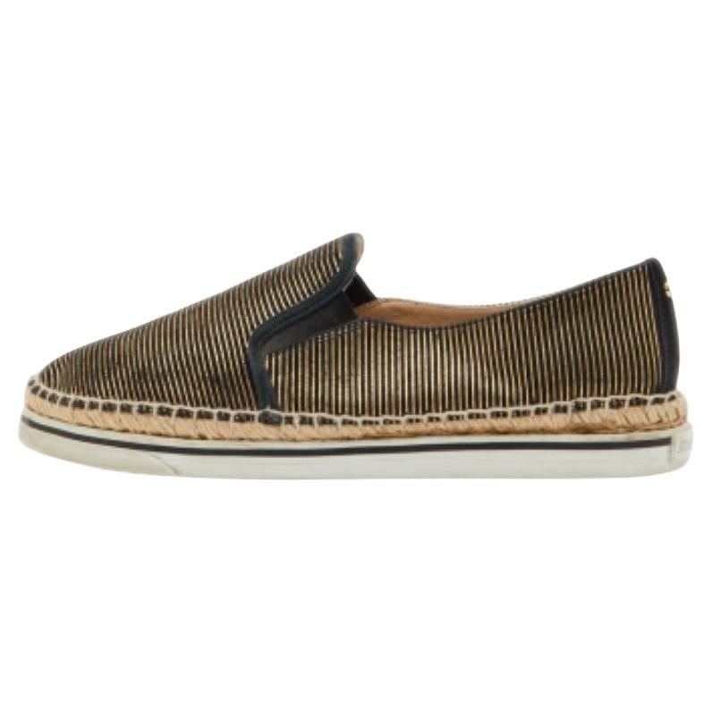 Jimmy Choo - Baskets à espadrille en daim Dawn Black/Gold - Taille 38,5 en vente