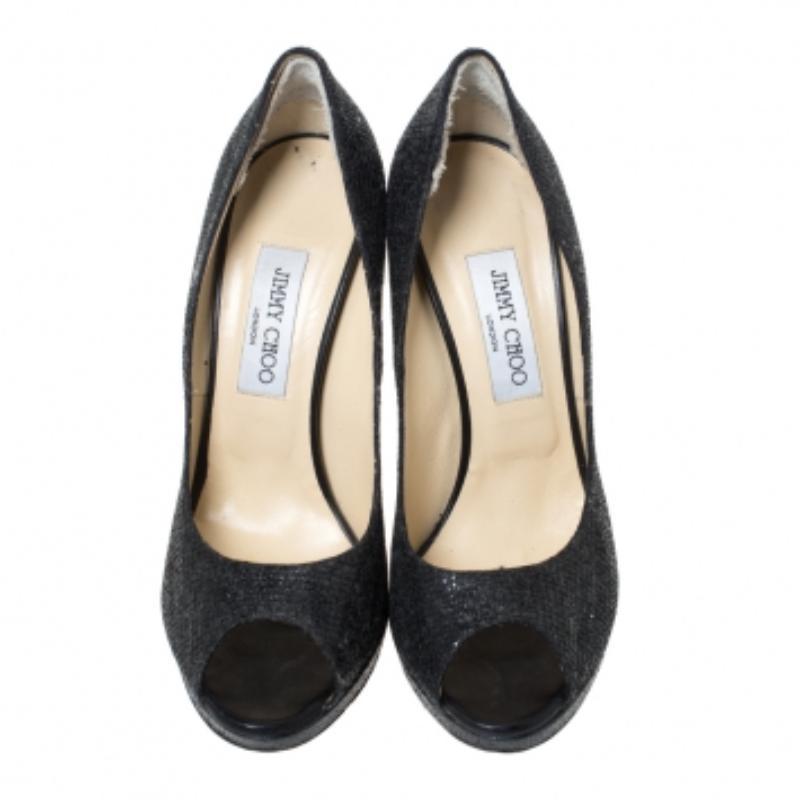 Jimmy Choo Nero Lamè Tessuto Quiet Peep Toe Platform Pumps Taglia 39.5 in vendita 3