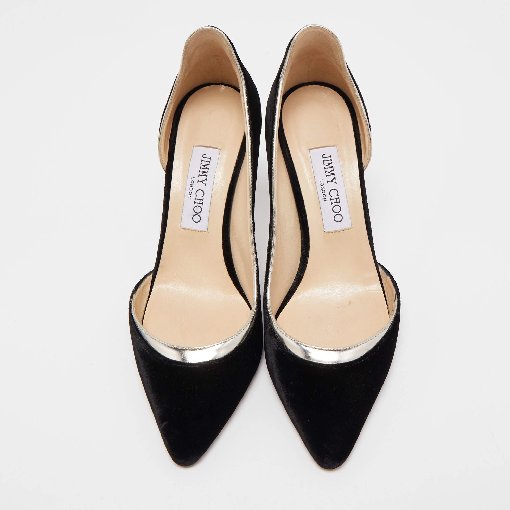 Wonderfully-crafted shoes added with notable elements to fit well and pair perfectly with all your plans. Make these designer pumps yours today!

Includes: Original Box

