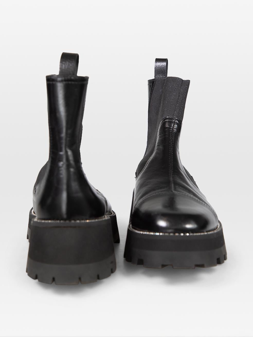 Jimmy Choo Schwarz Leder Clayton verschönert Stiefel Größe IT 41.5 im Zustand „Gut“ in London, GB
