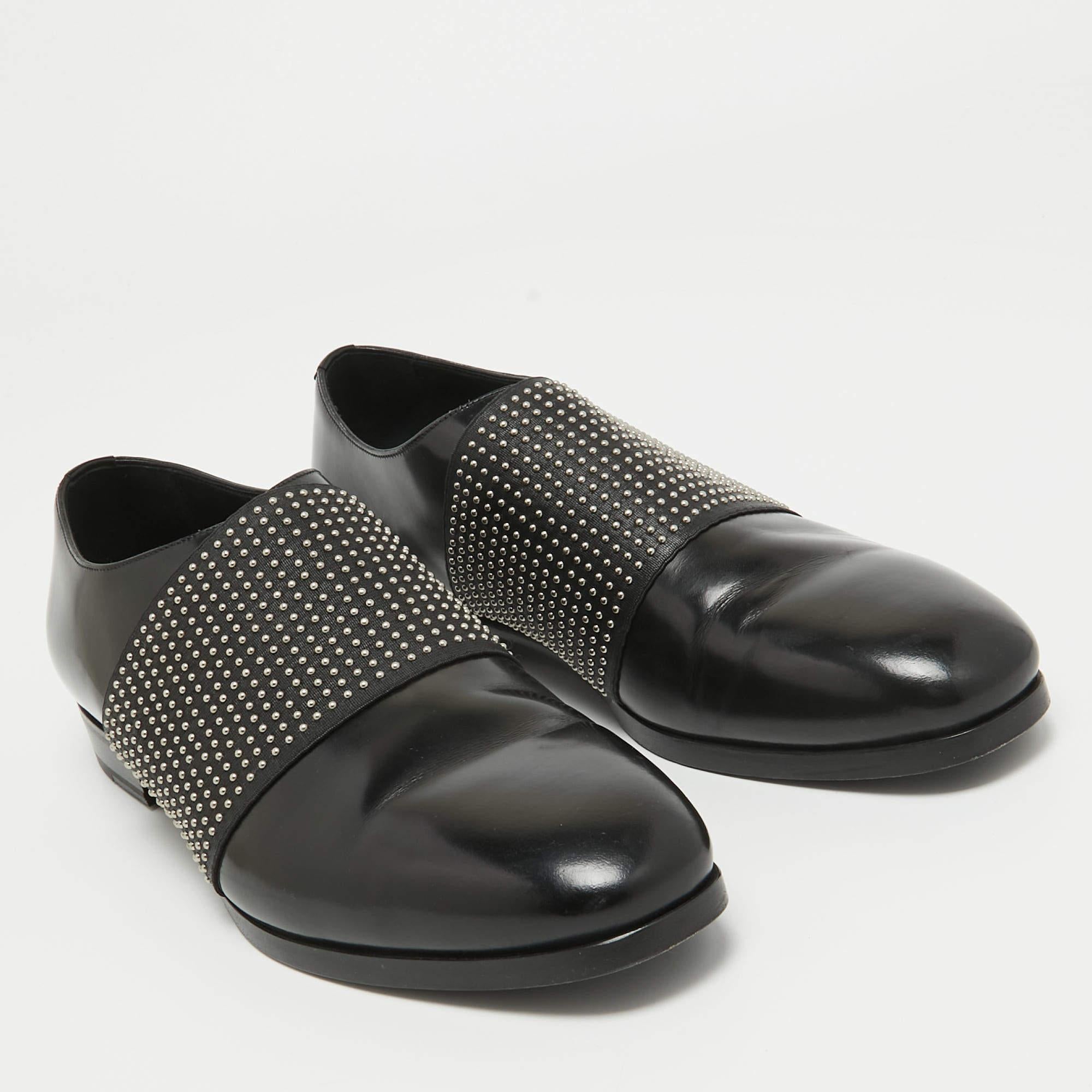 Jimmy Choo Black Leather Embellished Slip On Loafers Size 42 In Good Condition For Sale In Dubai, Al Qouz 2