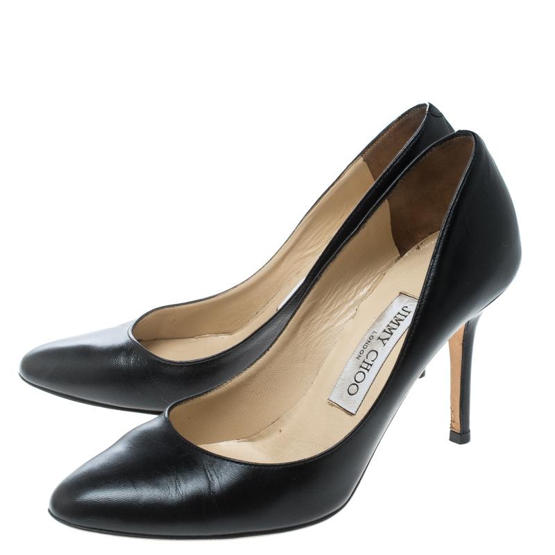 Women's Jimmy Choo Black Leather Gilbert Pumps Size 36