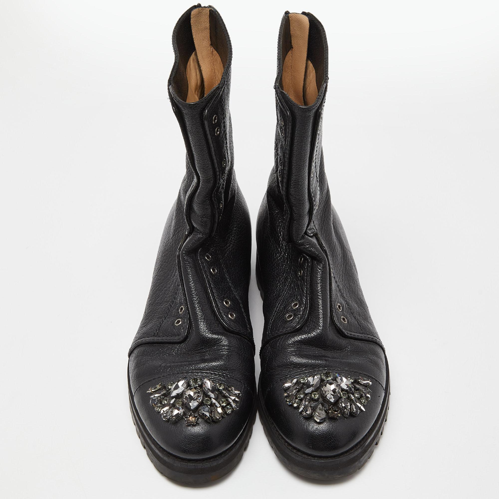 Jimmy Choo Black Leather Hatcher Combat Boots Size 38 In Good Condition In Dubai, Al Qouz 2
