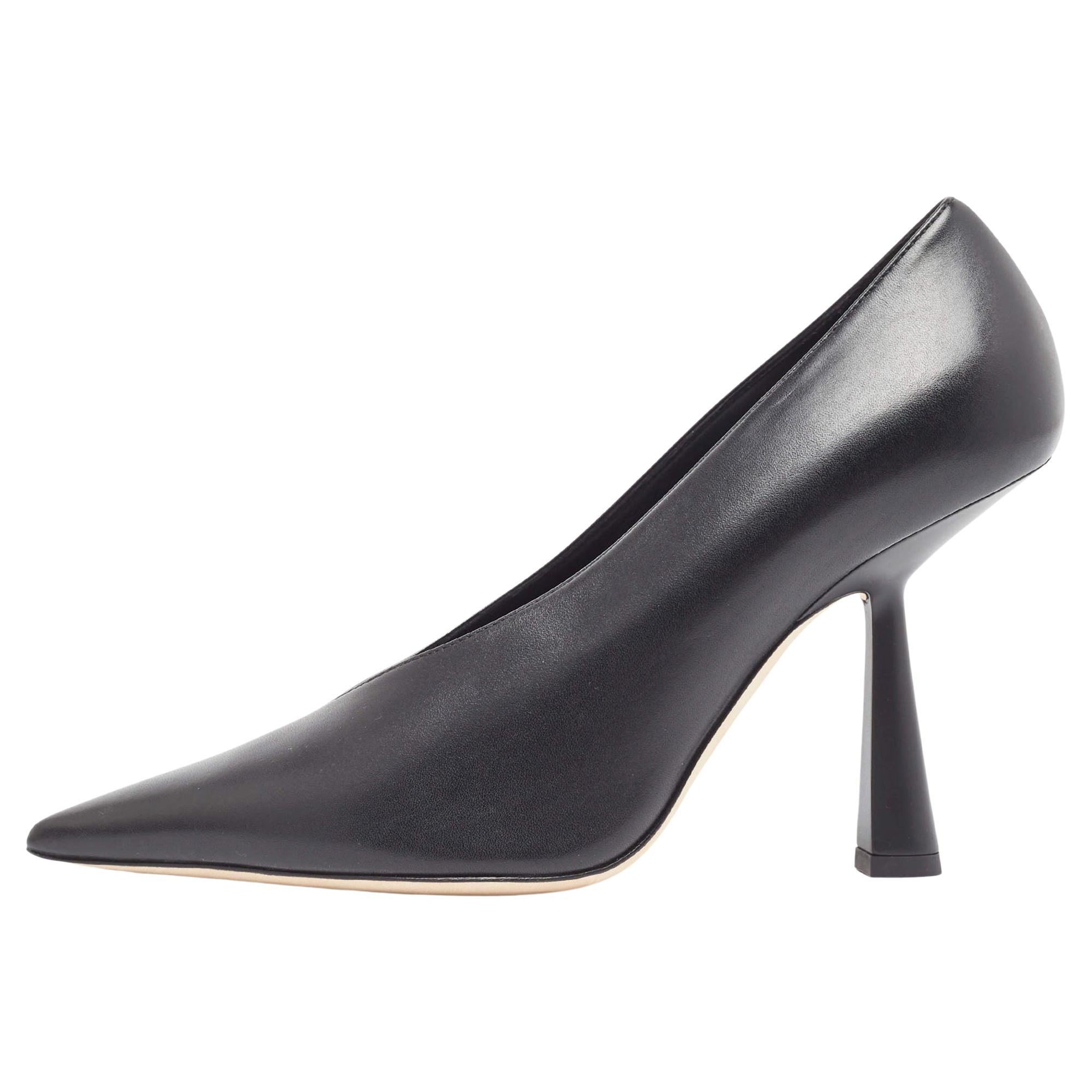 Jimmy Choo Black Leather Maryanne Pumps Size 37 For Sale