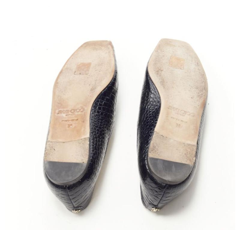 JIMMY CHOO - Chaussures à breloques à bout carré en cuir croco noir marine mock EU38 en vente 7