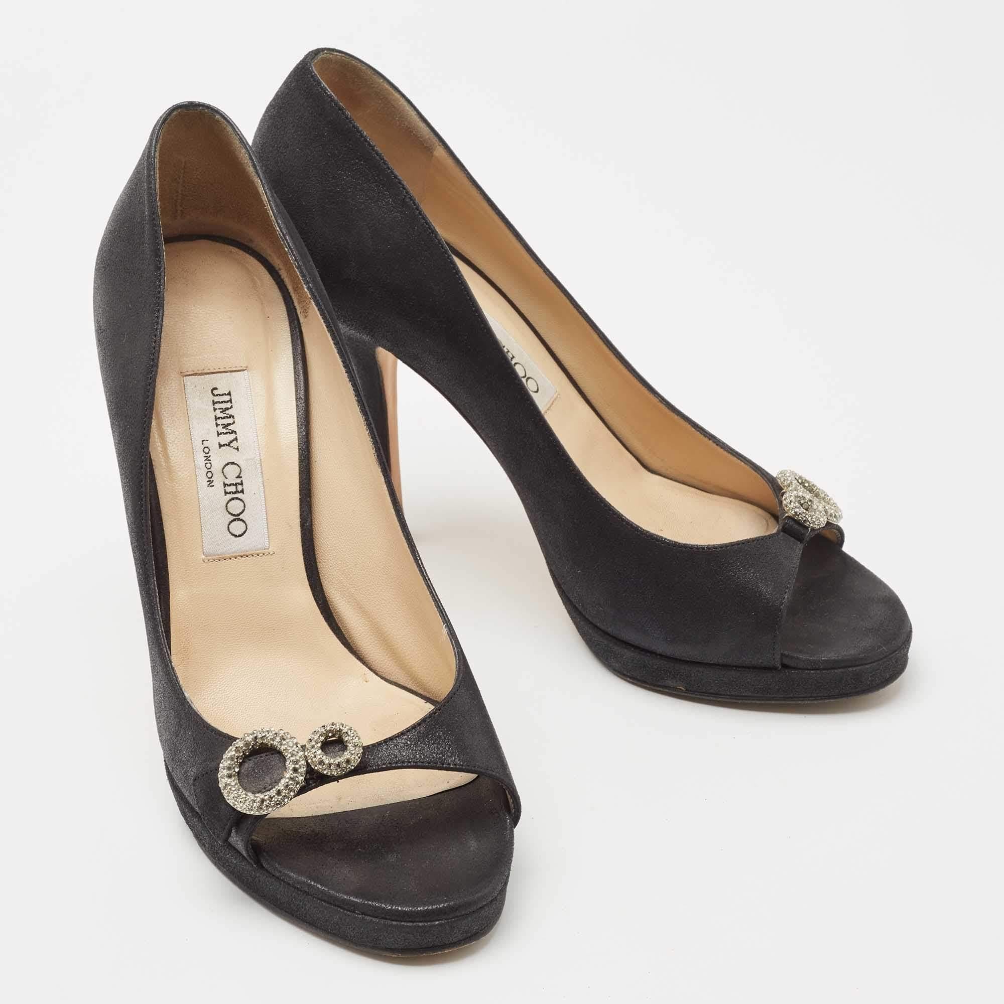 Jimmy Choo - Pompe a punta aperta in pelle nabuk nera - misura 38 In condizioni buone in vendita a Dubai, Al Qouz 2