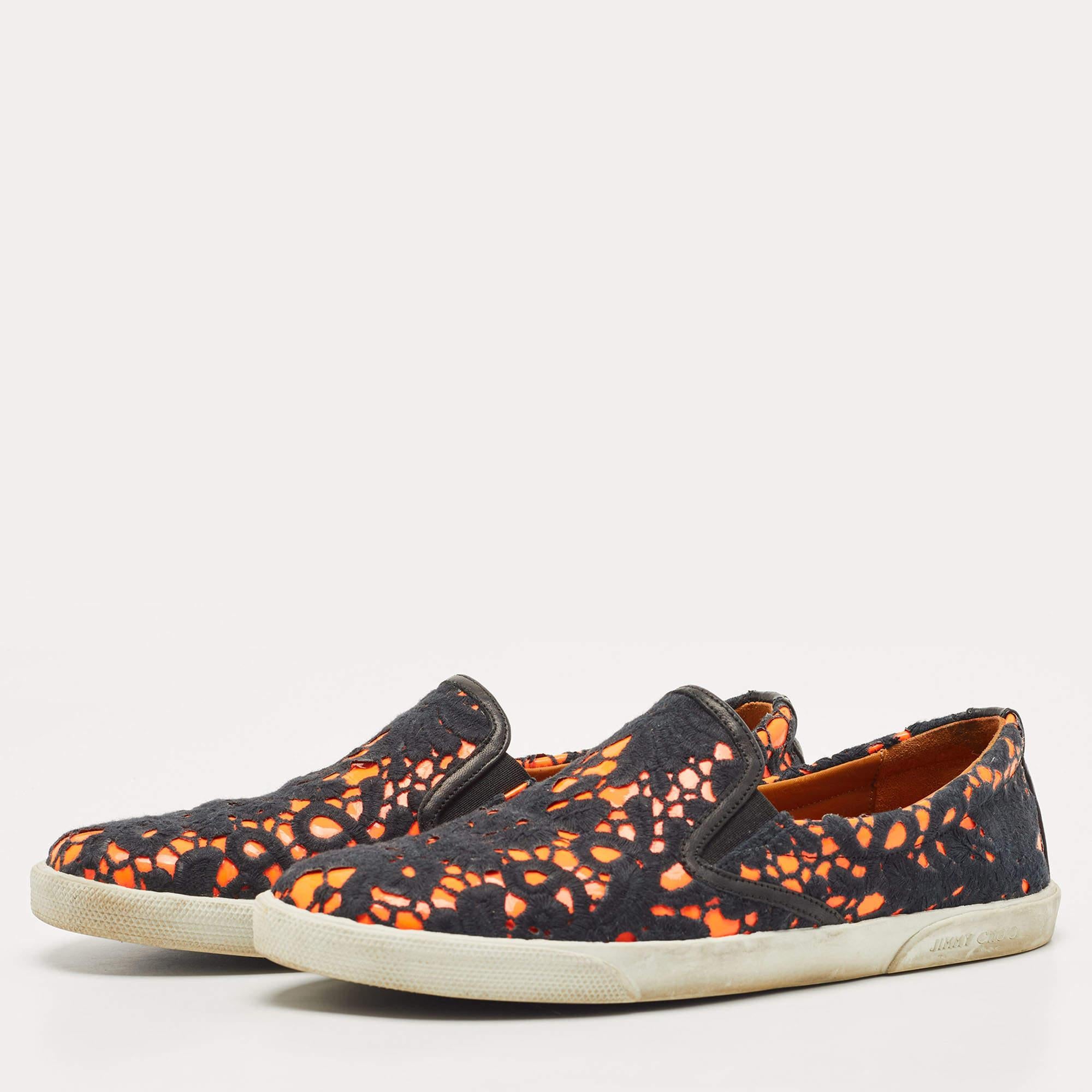 Let this comfortable pair be your first choice when youre out for a long day. These designer shoes have well sewn uppers beautifully set on durable soles.