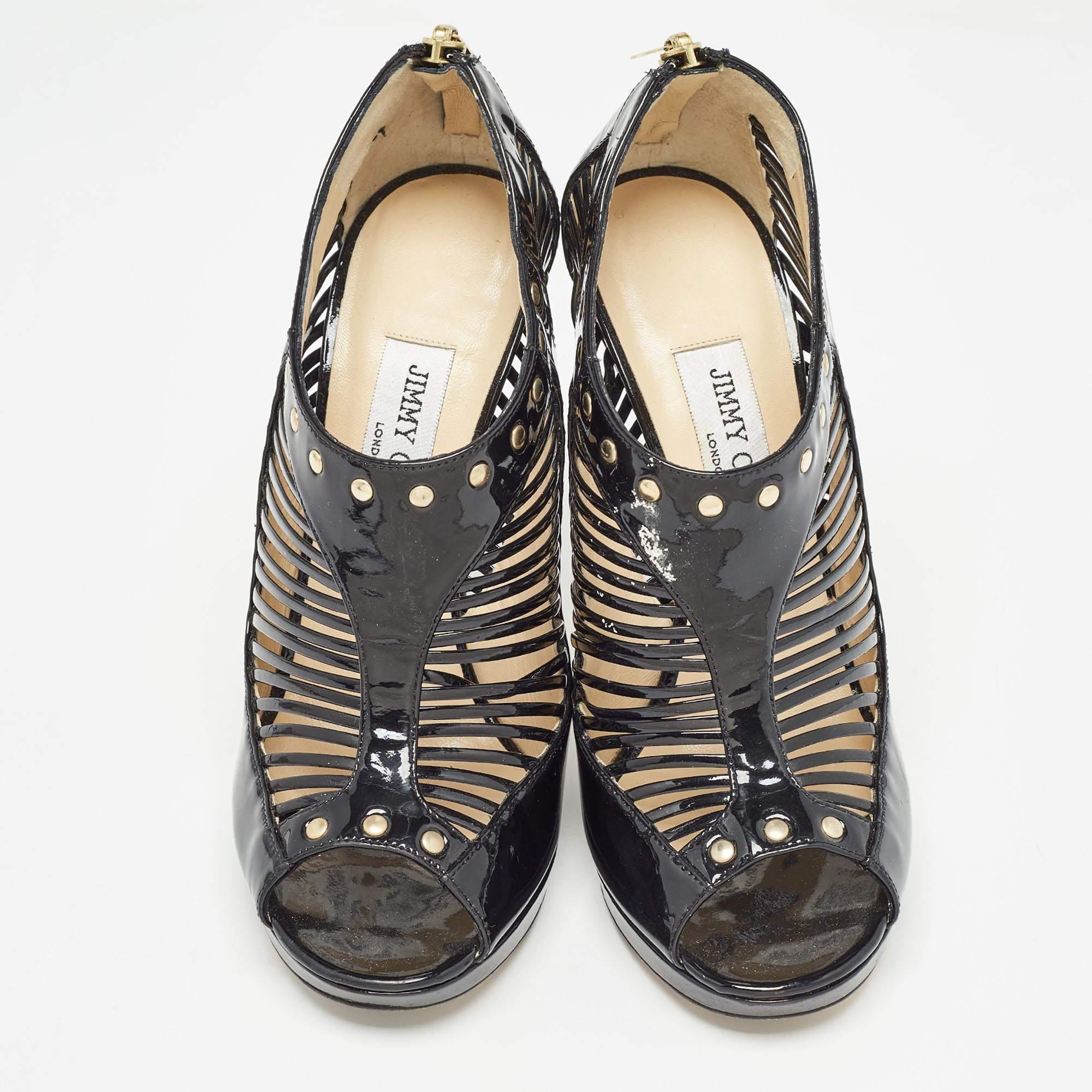Nero Jimmy Choo - Pompe a punta aperta in vernice nera con gabbia - misura 38,5 in vendita