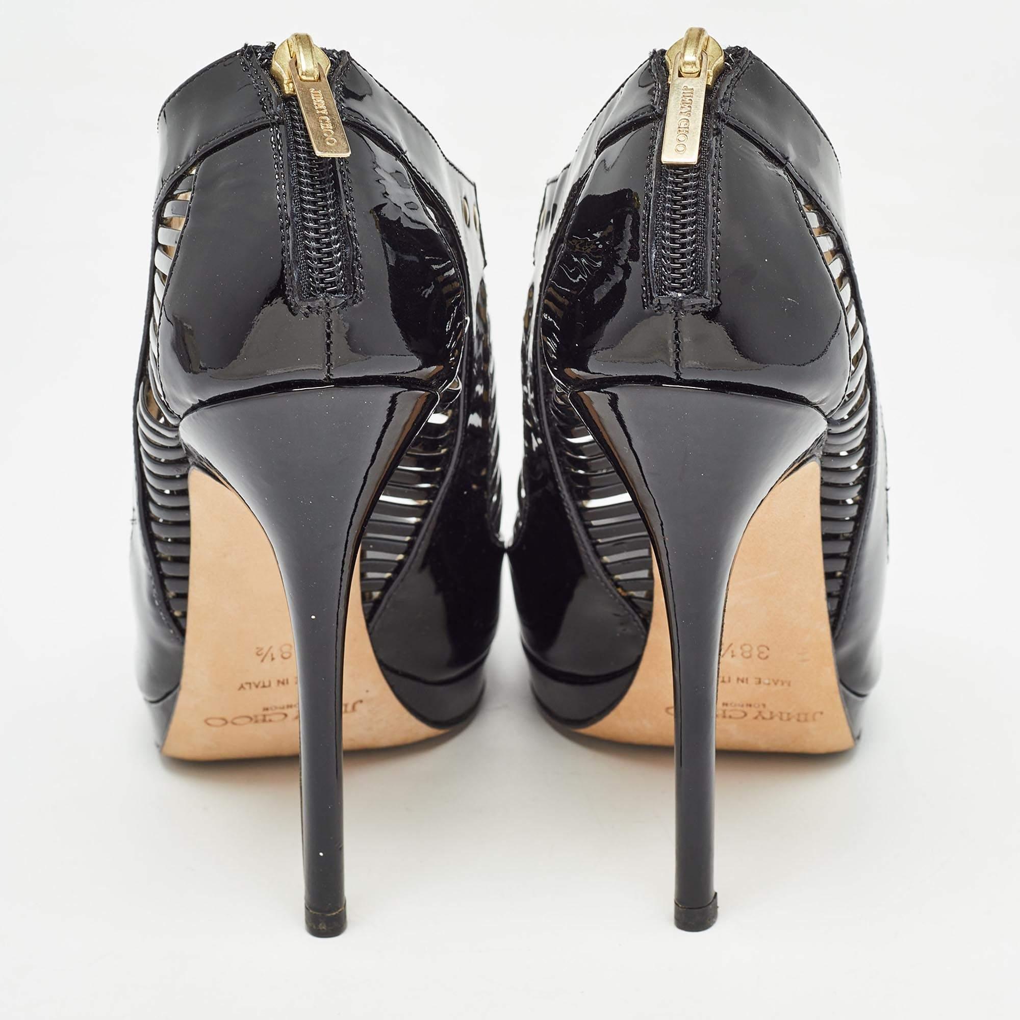 Donna Jimmy Choo - Pompe a punta aperta in vernice nera con gabbia - misura 38,5 in vendita