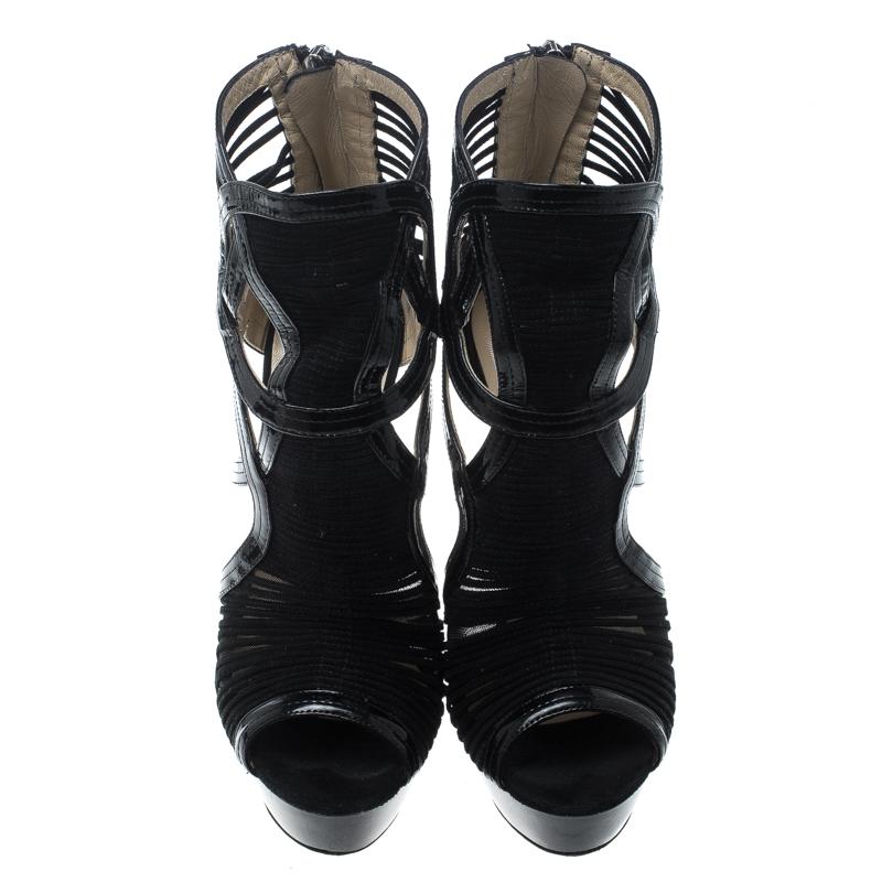 Jimmy Choo Black Patent Leather Emily Wedge Platform Booties Size 38.5 In Good Condition In Dubai, Al Qouz 2