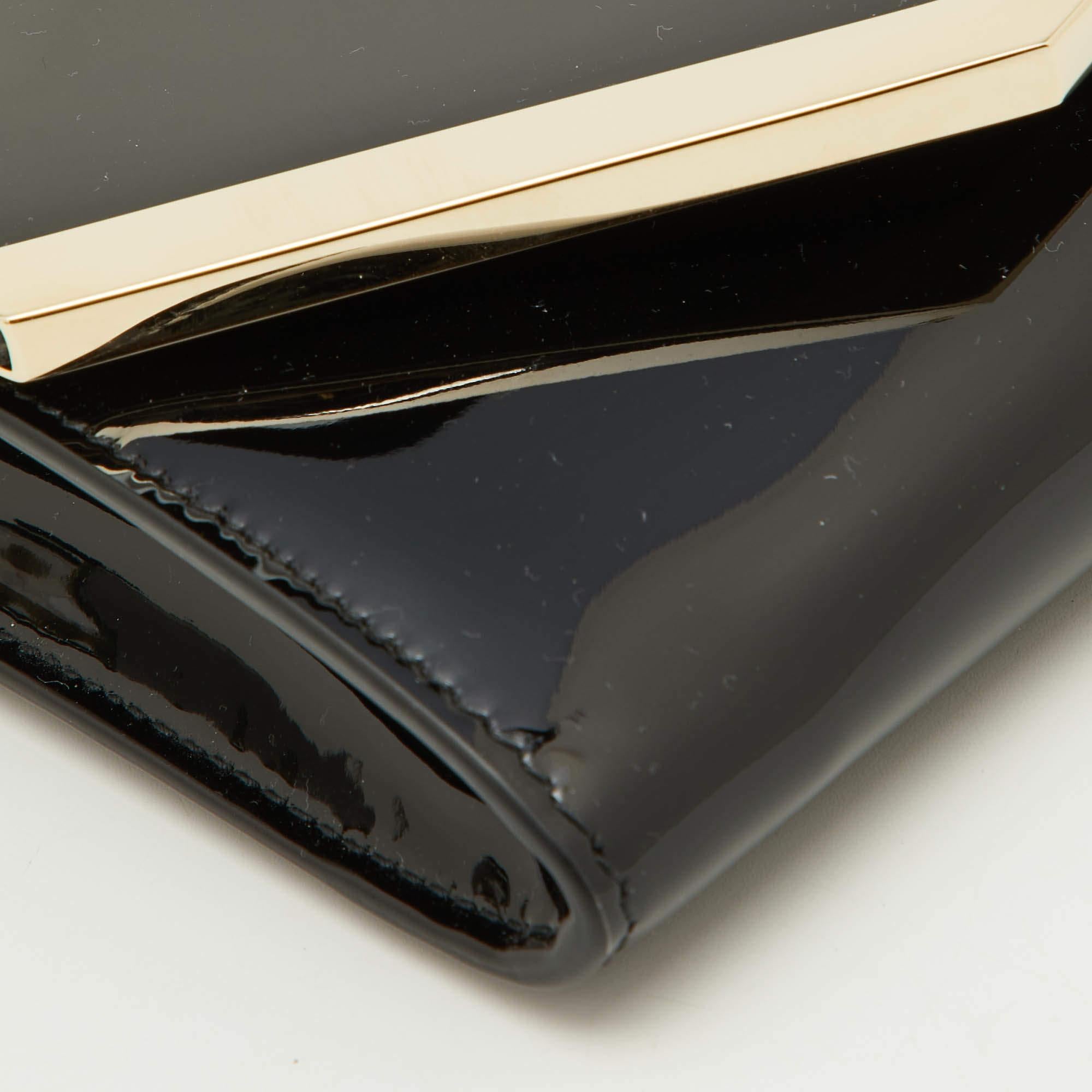Jimmy Choo Black Patent Leather Emmie Chain Clutch In Excellent Condition In Dubai, Al Qouz 2