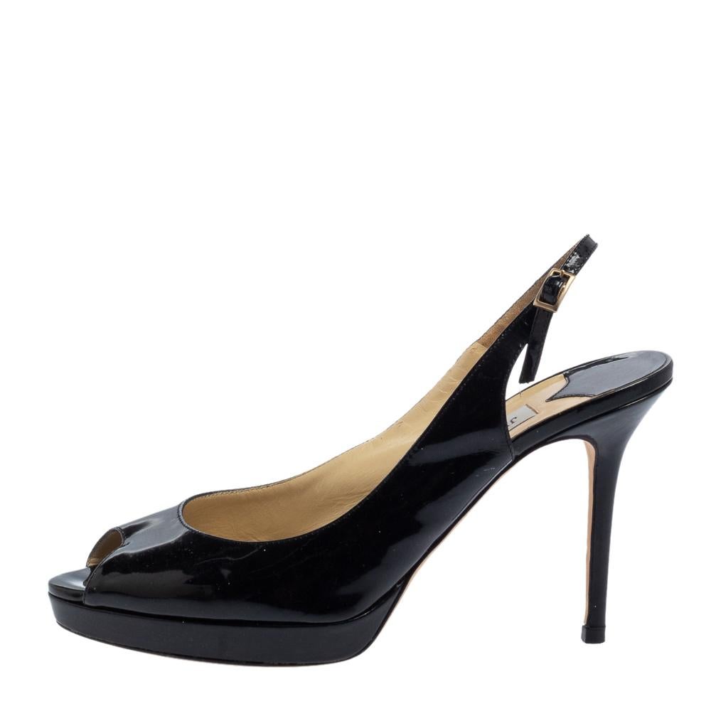 Sturdy and durable, these sandals, crafted out of patent leather, will lend a sophisticated vibe to your look. These Jimmy Choo slingback sandals feature peep toes, buckle fastenings, and 10 cm heels. The black pair is complete with the brand label