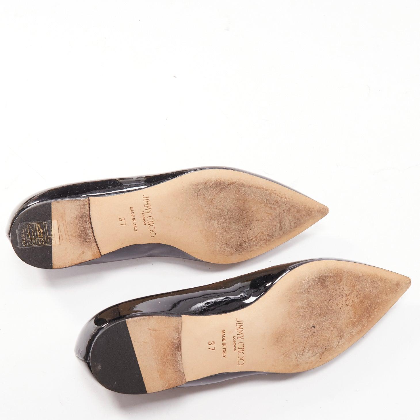 JIMMY CHOO chaussures plates à bouts pointus en cuir verni noir EU37 en vente 6