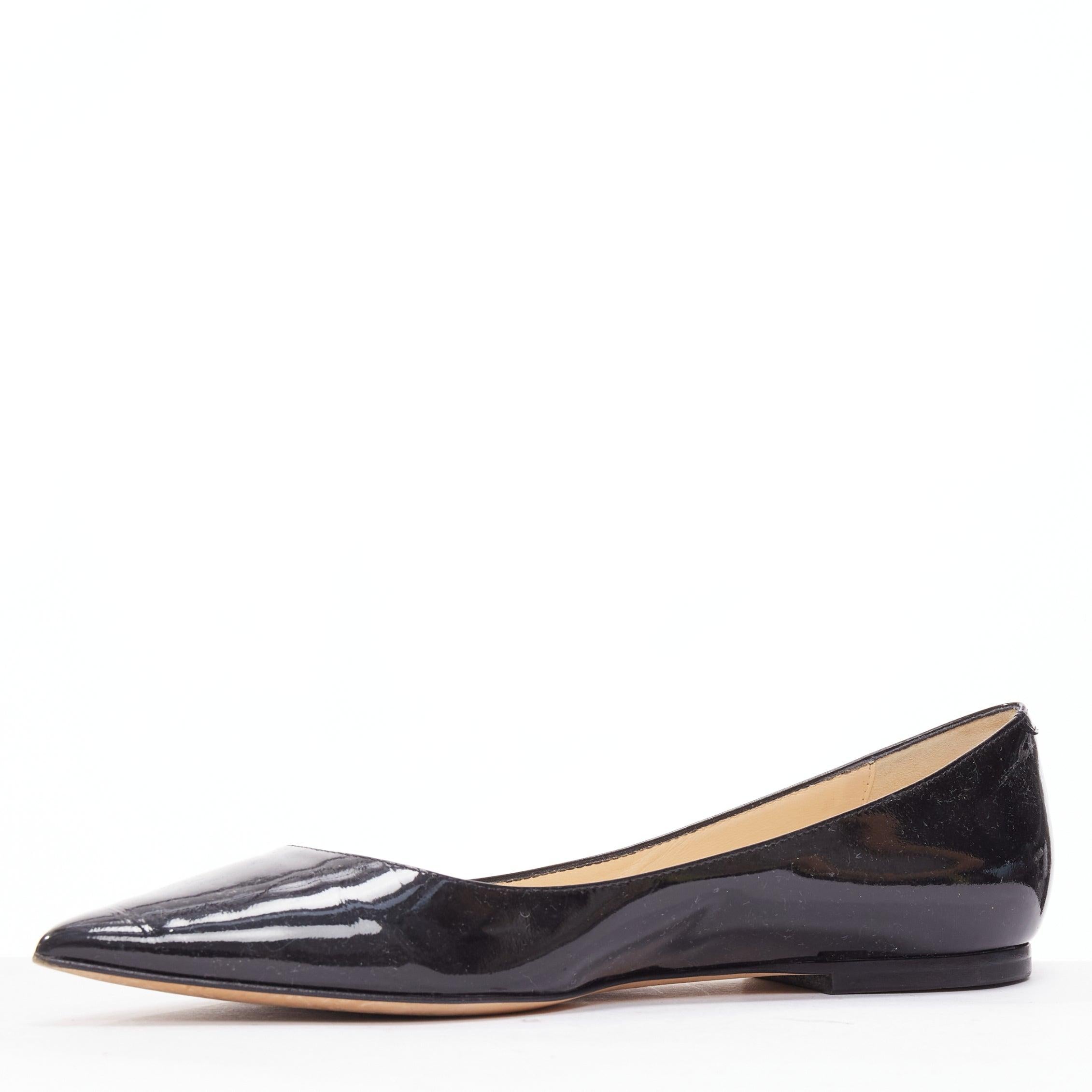 JIMMY CHOO chaussures plates à bouts pointus en cuir verni noir EU37 État moyen - En vente à Hong Kong, NT