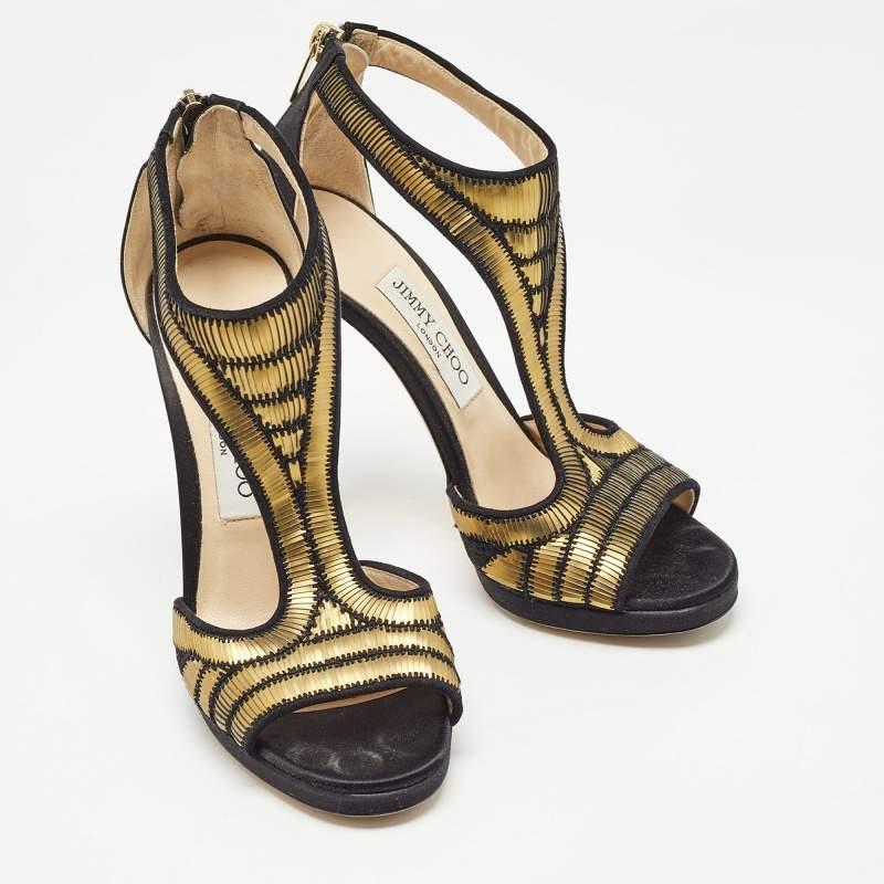 Jimmy Choo Sandalias de raso negro con adornos Talla 37 en Bueno estado para la venta en Dubai, Al Qouz 2