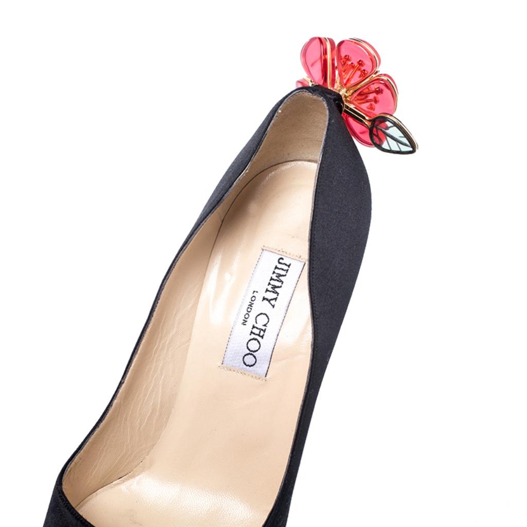 Jimmy Choo Black Satin Plastic Flower Clip Pointed Toe Pumps Size 37 For Sale 2