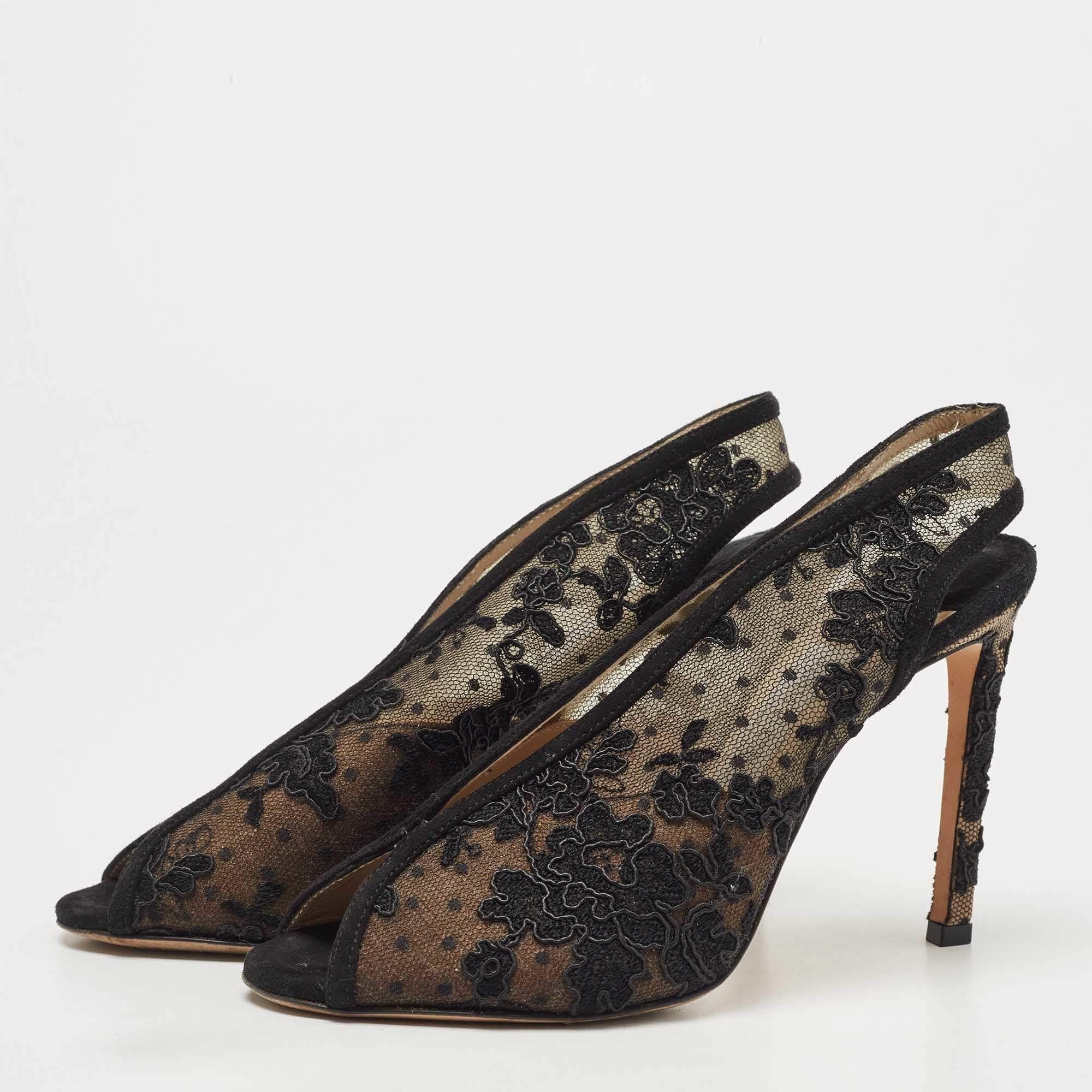 Complétez votre tenue bien mise avec ces chaussures de créateur authentiques. Intemporel et élégant  Ils ont une construction étonnante pour une qualité durable et un ajustement confortable.