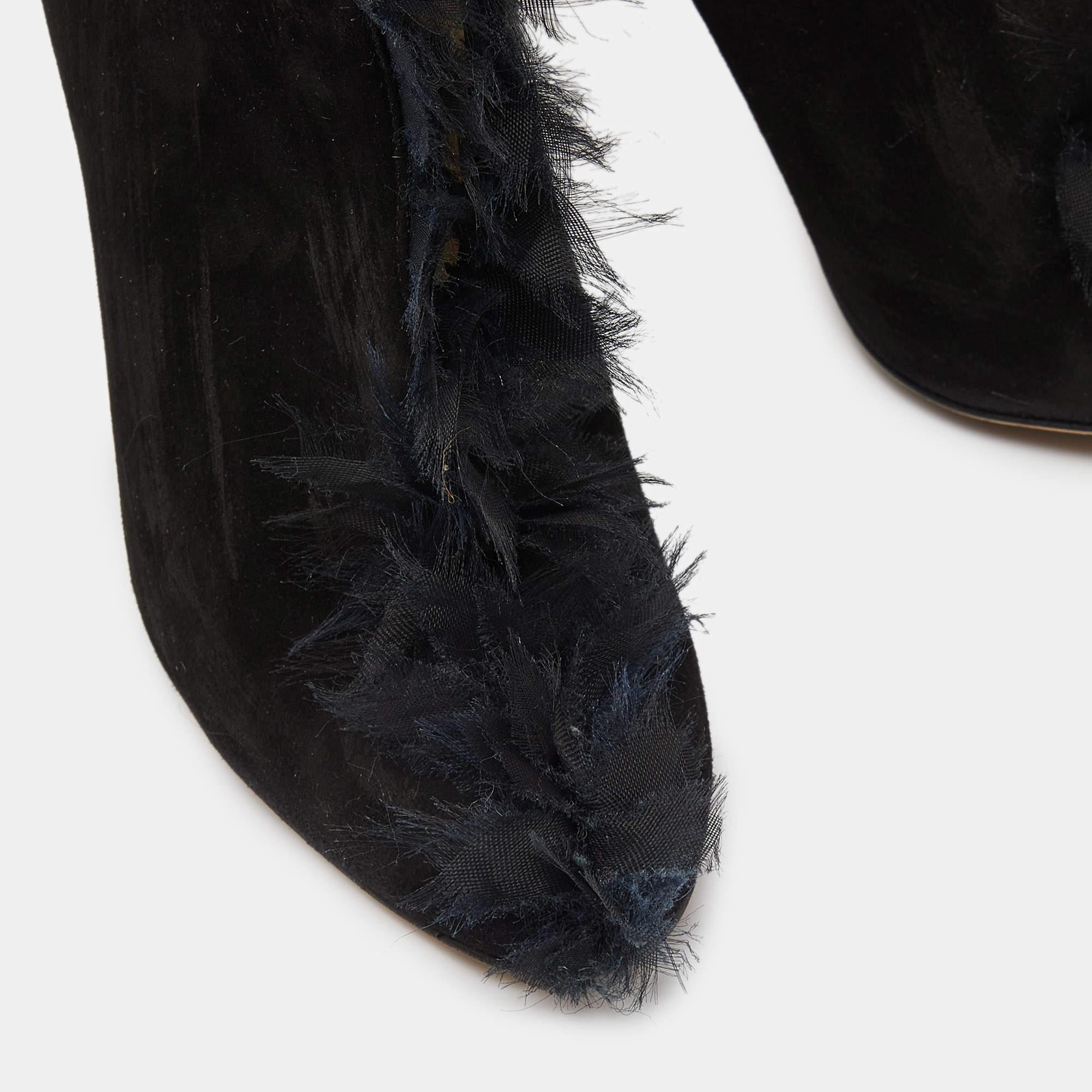 Jimmy Choo - Bottines à bouts ronds en daim noir avec ornements - Taille 38 en vente 2