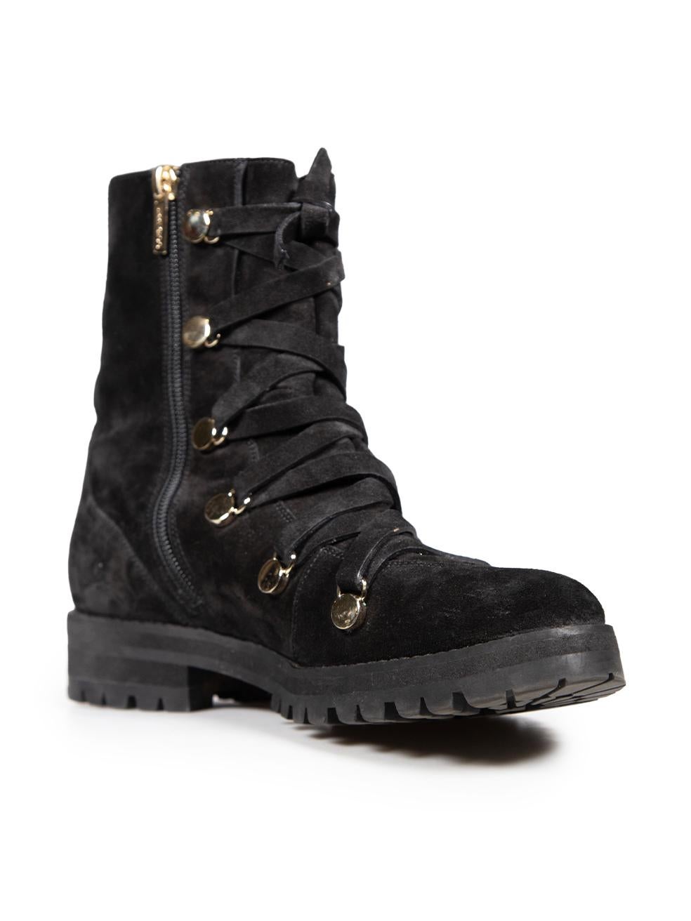 CONDITION is Good. General wear to boots is evident. Moderate signs of wear with discolouration and abrasion on both tip toes, fronts, sides, back on top and bottom on this used Jimmy Choo designer resale item.



Details


Black

Suede

Boots

Lace