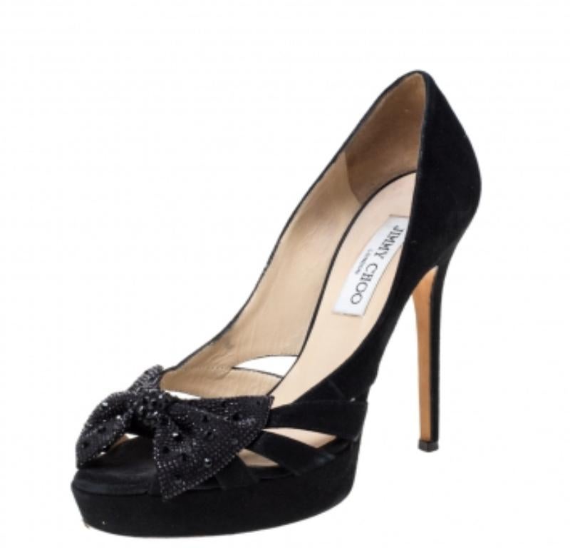Jimmy Choo Black Suede Taja Crystal Embellished Bow Peep Toe Pumps Size 38 in vendita 2