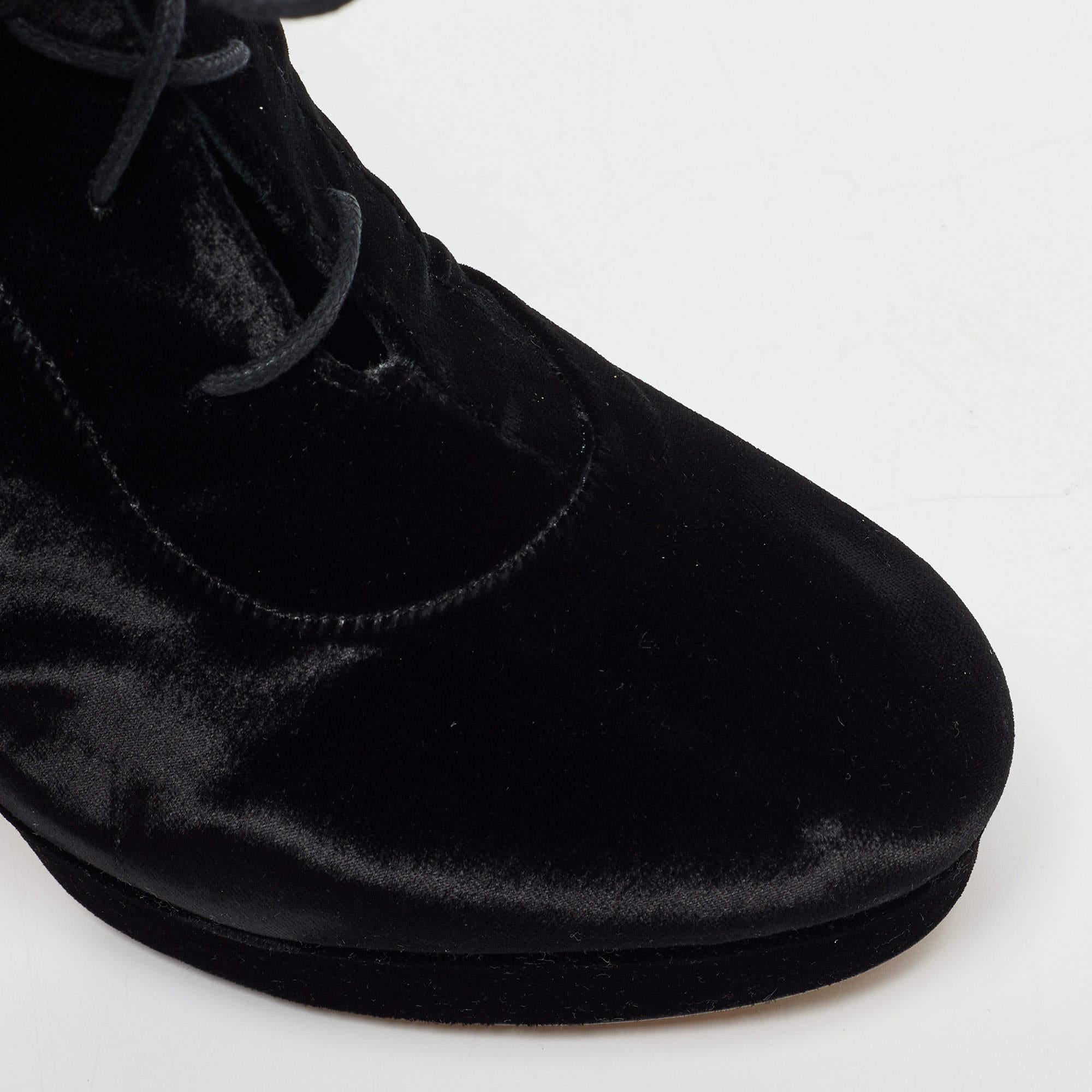 Jimmy Choo Black Velvet Deon Ankle Boots Size 38 For Sale 1