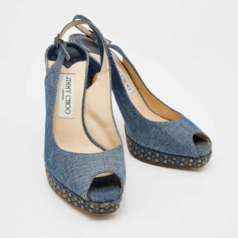 Jimmy Choo Blue Denim Peep Toe Slingback Sandals Size 37.5 In Good Condition For Sale In Dubai, Al Qouz 2