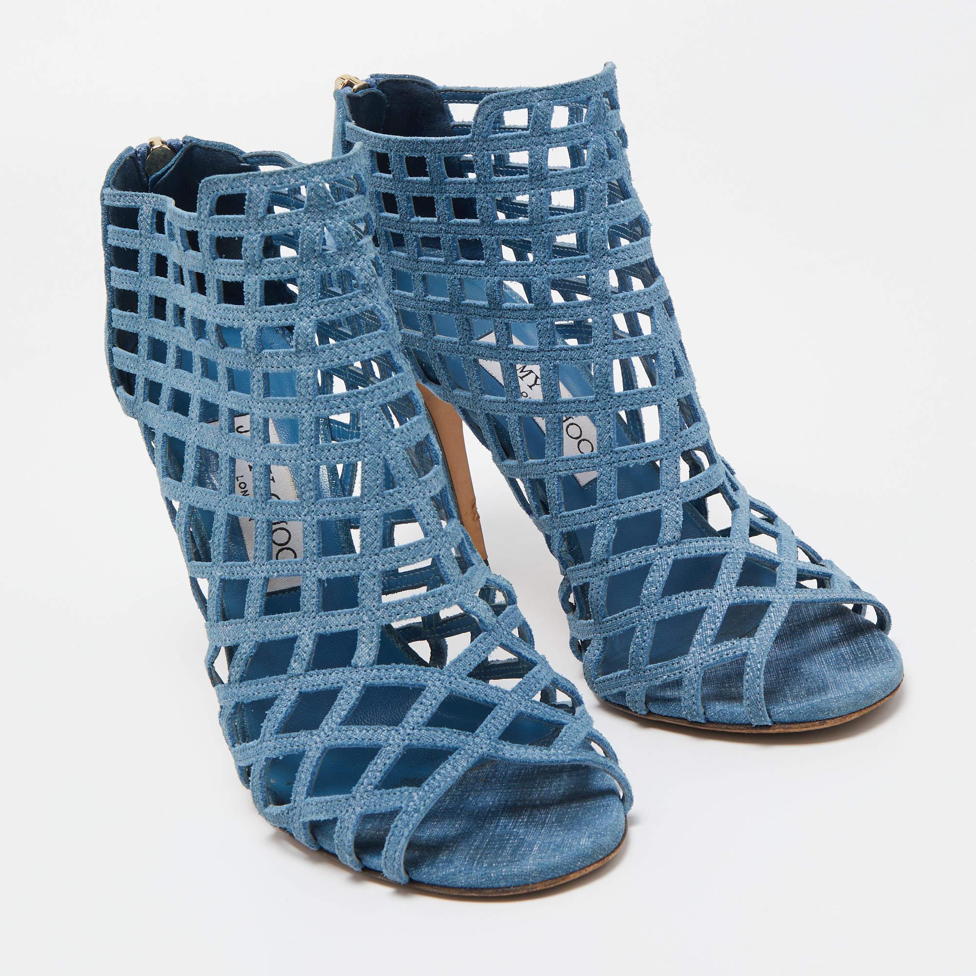 Jimmy Choo Blue Textured Suede Dassa Caged Booties Size 37 In Good Condition For Sale In Dubai, Al Qouz 2