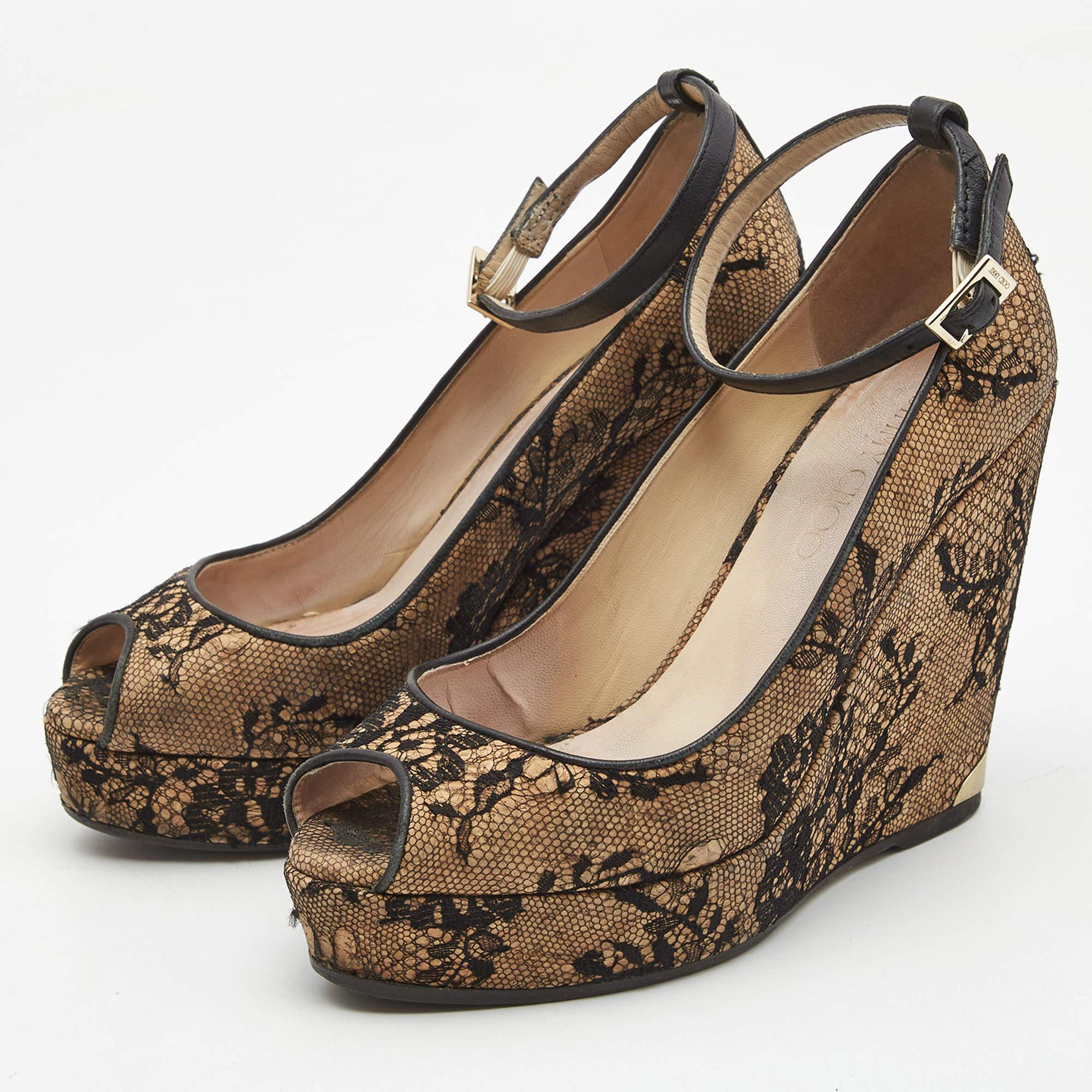 Make a chic style statement with these designer pumps. They showcase sturdy heels and durable soles  perfect for your fashionable outings