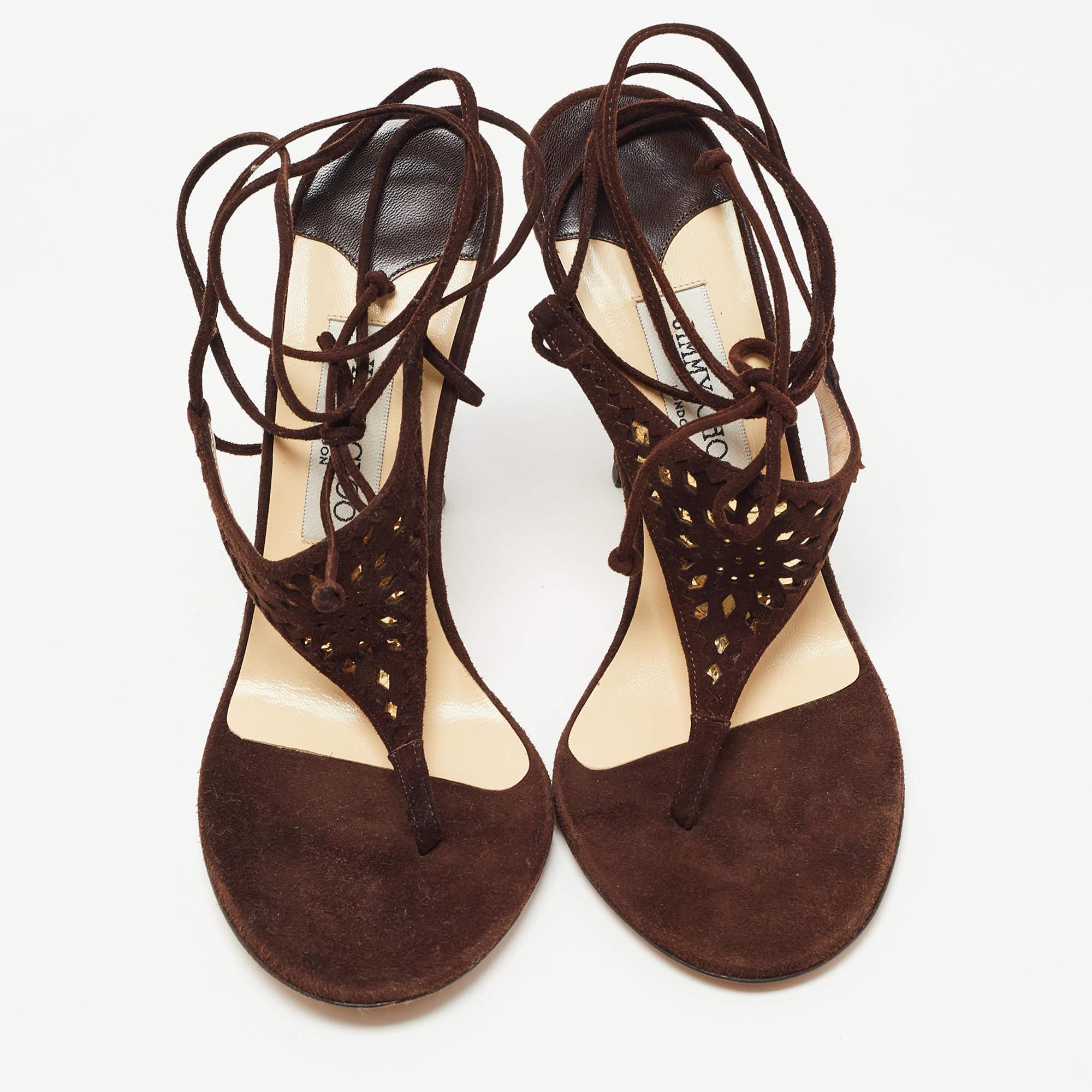 Nero Jimmy Choo Sandali infradito in pelle scamosciata taglio laser marrone misura 39.5 in vendita