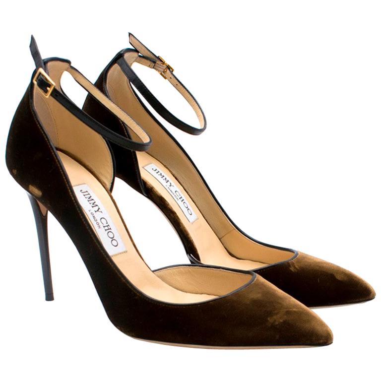 Jimmy Choo Brown Lucy Half-d'Orsay Velvet Pumps 39 For Sale