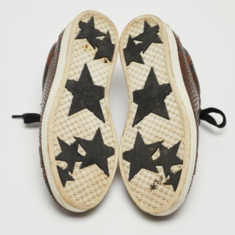 Jimmy Choo Zapatillas con cordones de piel grabada en pitón marrón Talla 36.5 en Bueno estado para la venta en Dubai, Al Qouz 2