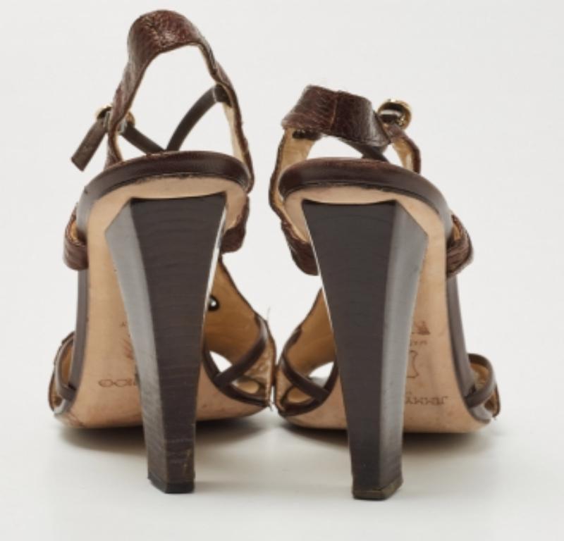 Jimmy Choo Sandalias de piel con relieve de pitón marrón talla 38.5 en venta 1
